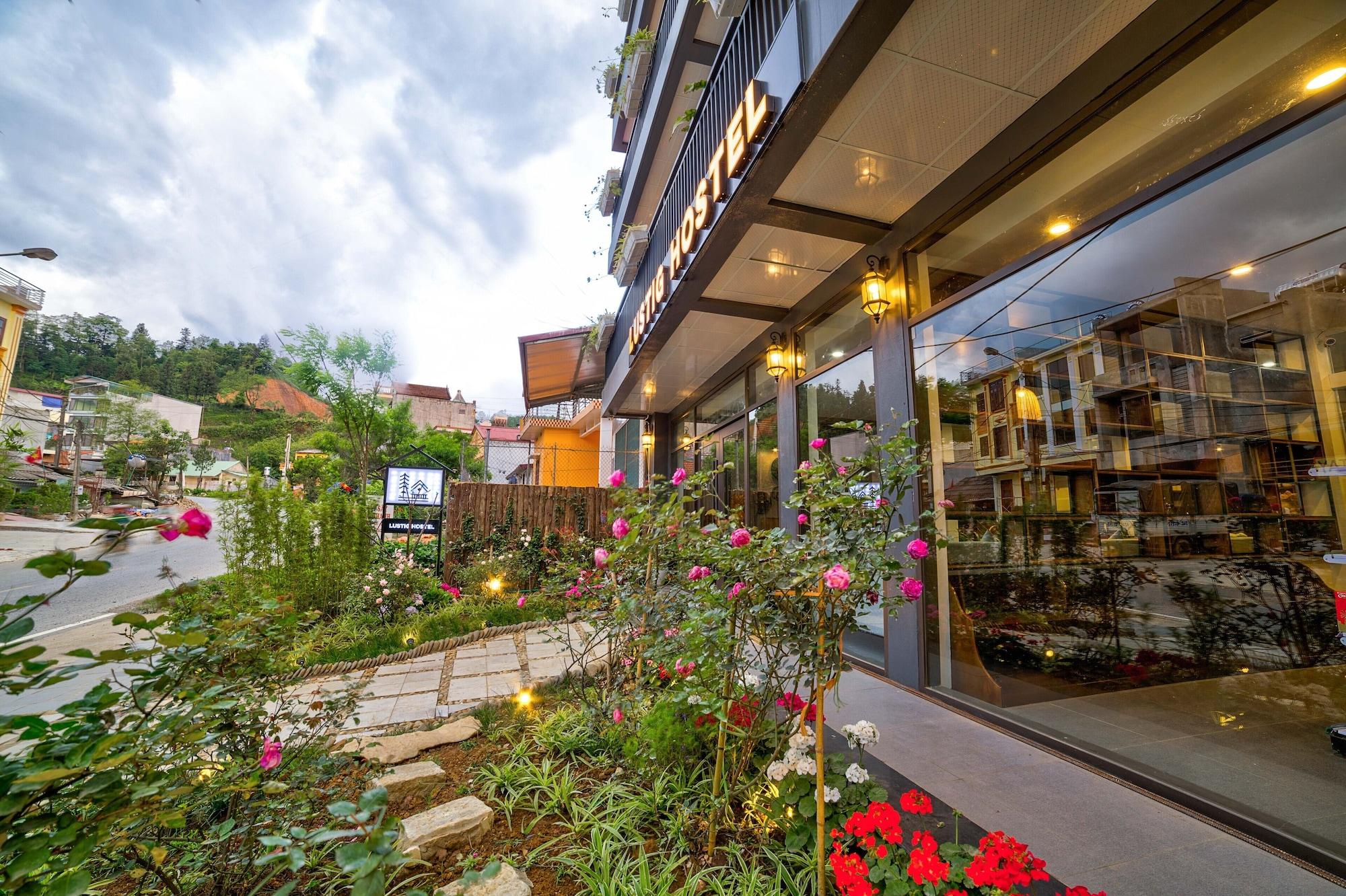 Varios Lustig Hostel