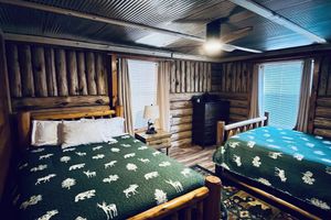 Alquiler Vacacional - Bear Den Log Cabin