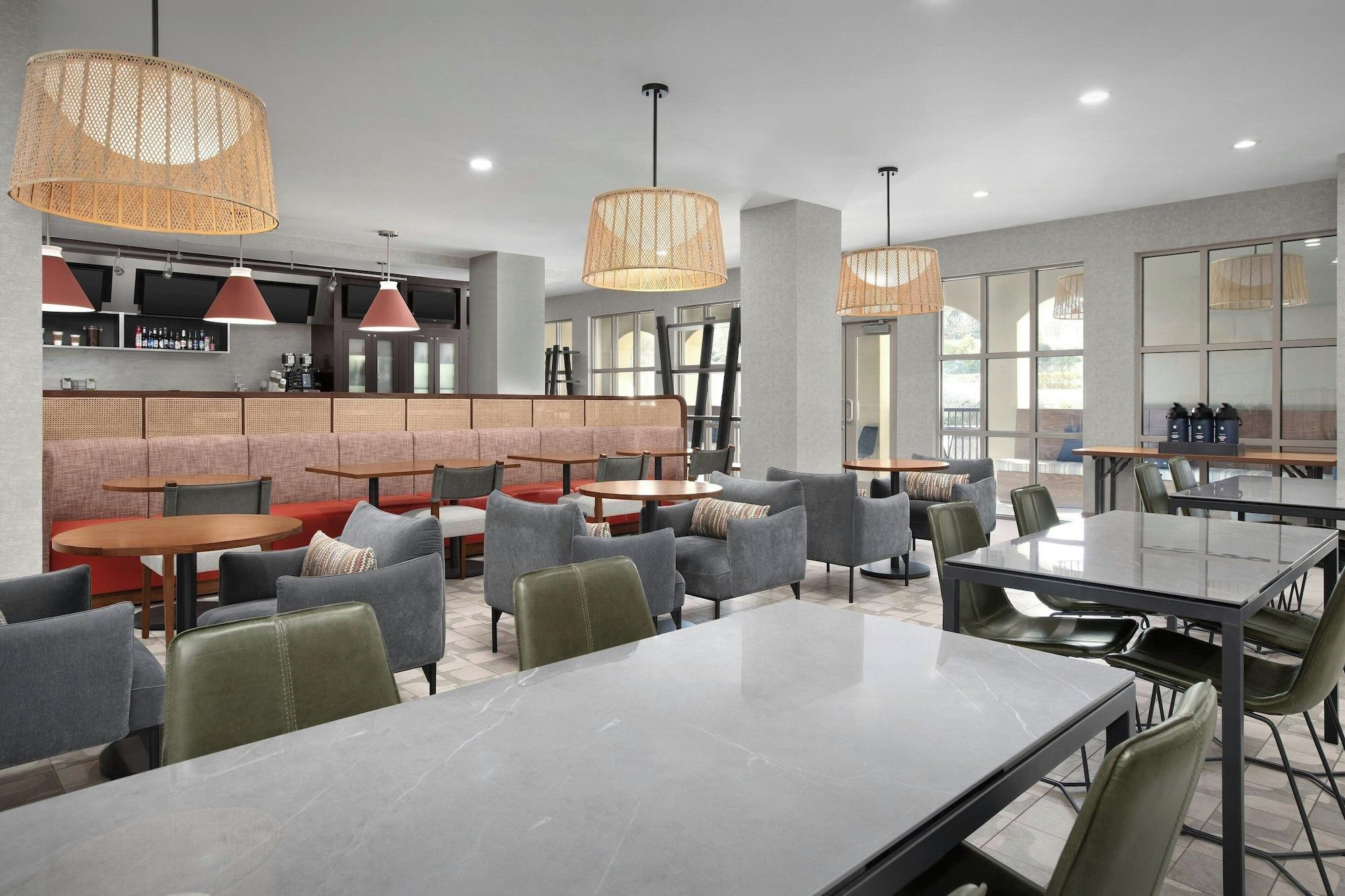 Vista Lobby Courtyard Marriott Paso Robles