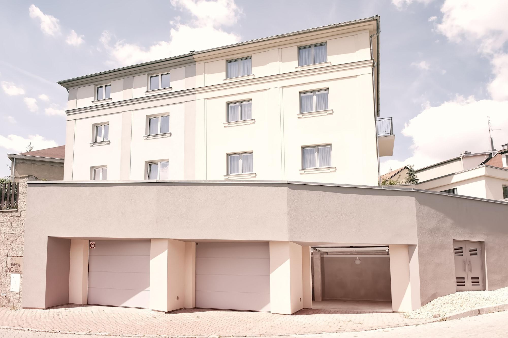 Vista Exterior Villa na Vinici