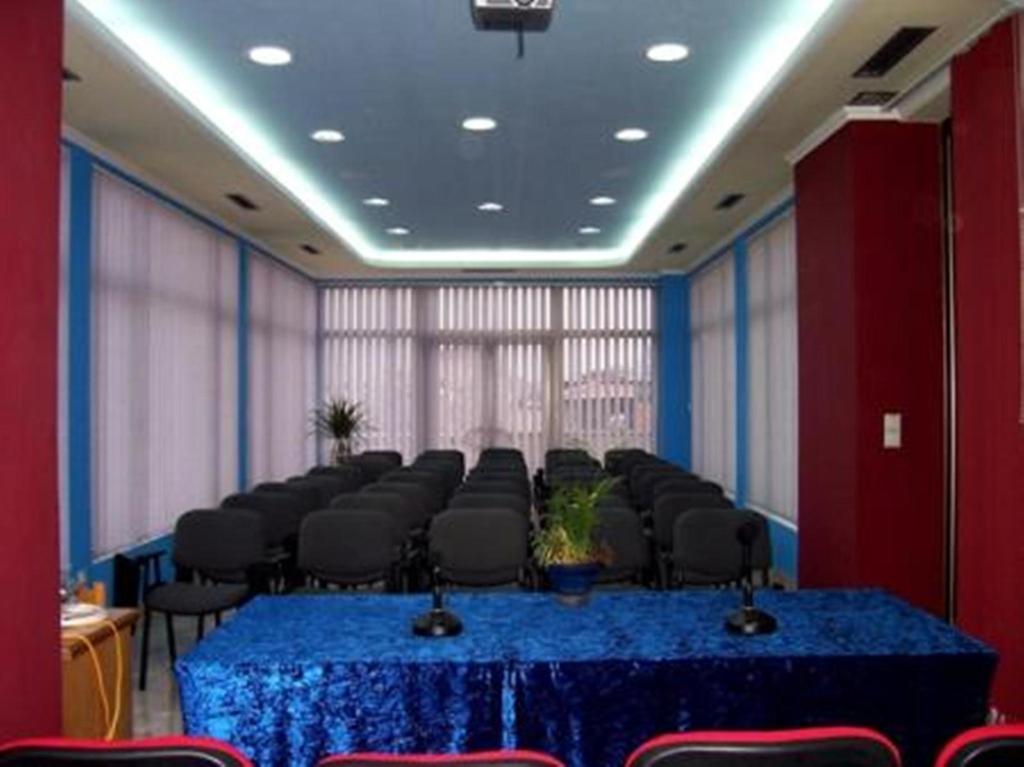 Centro de Negocios Kruja 