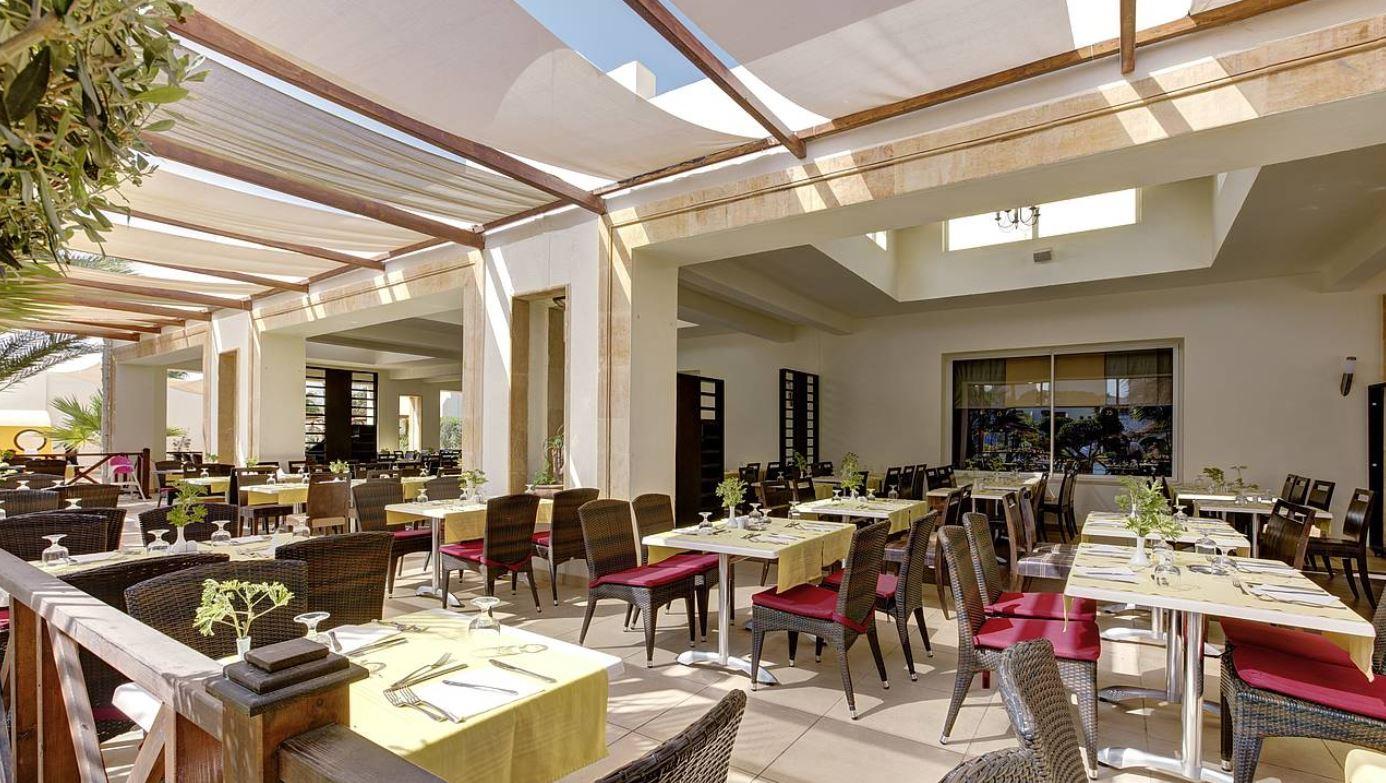 Restaurant Club Magic Life Penelope Beach