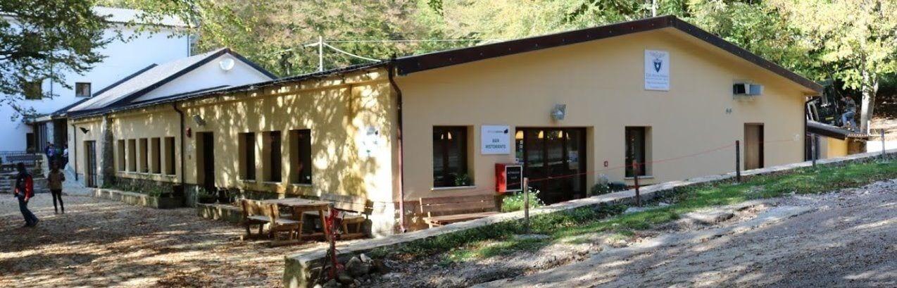 Varios Rifugio Giuliano Marini