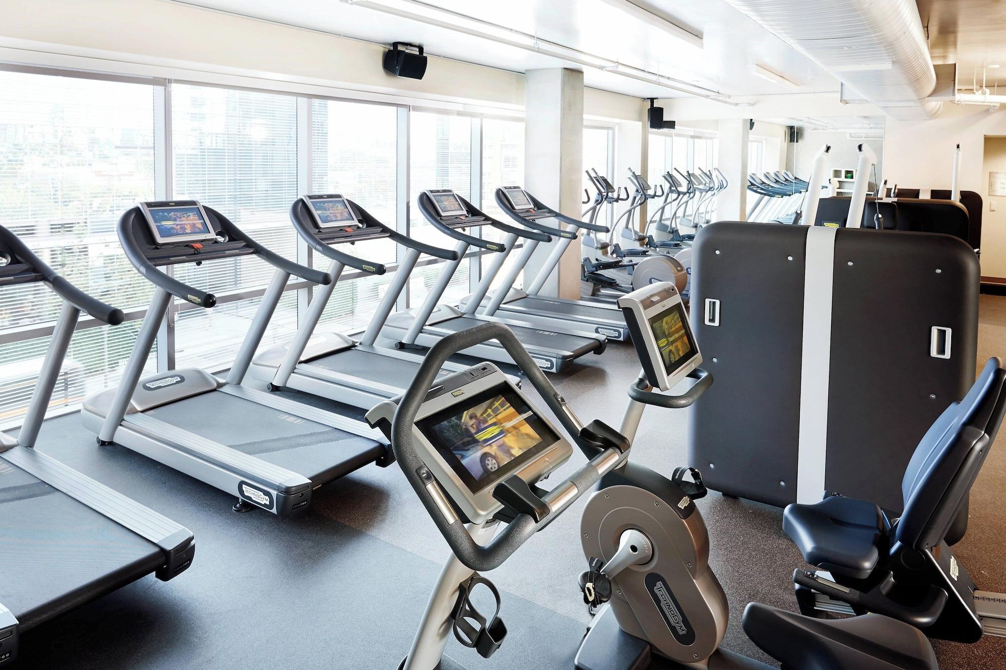 Gimnasio Courtyard Los Angeles L.A. LIVE