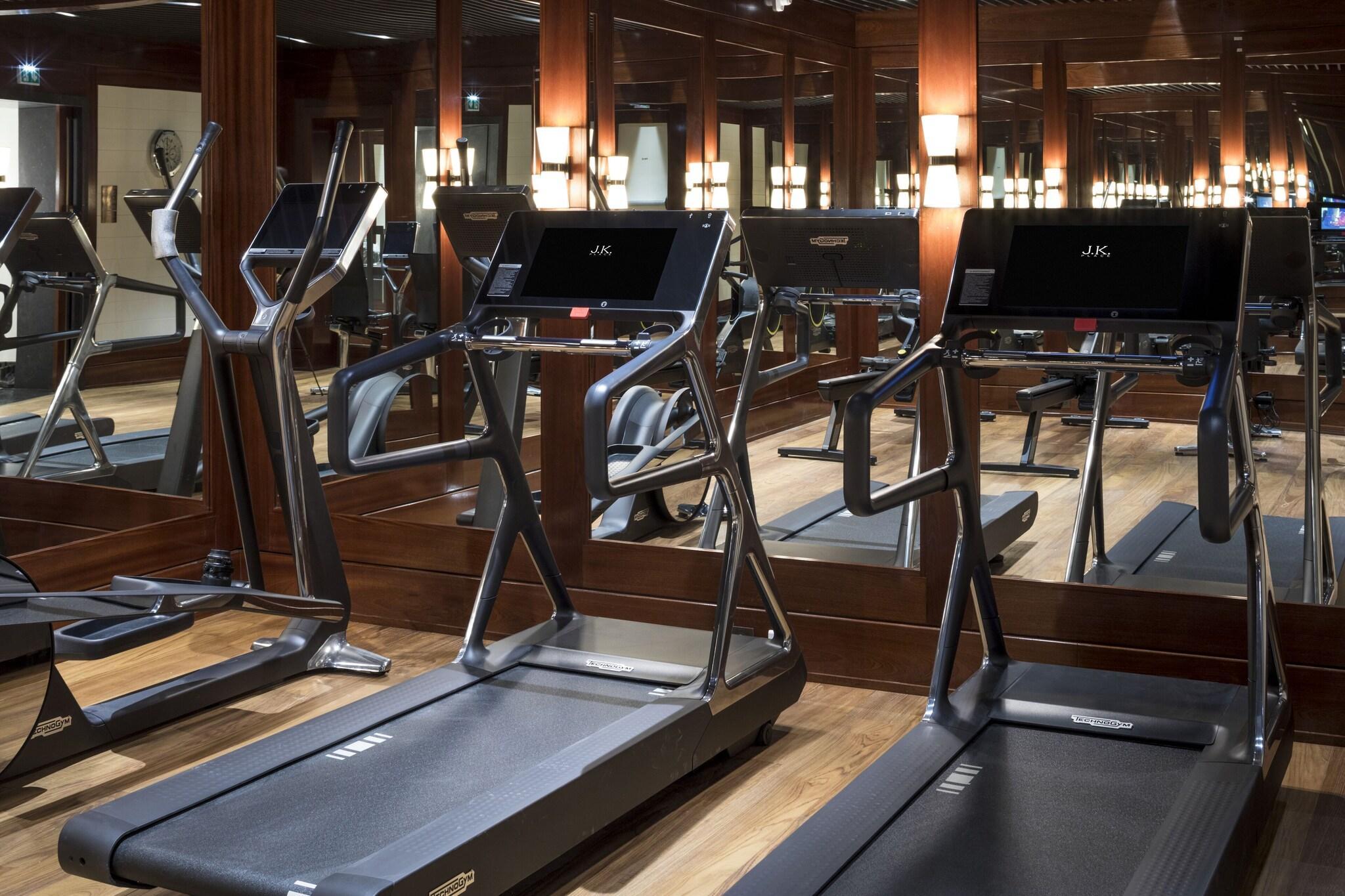 Instalaciones Recreativas J.K. Place Paris
