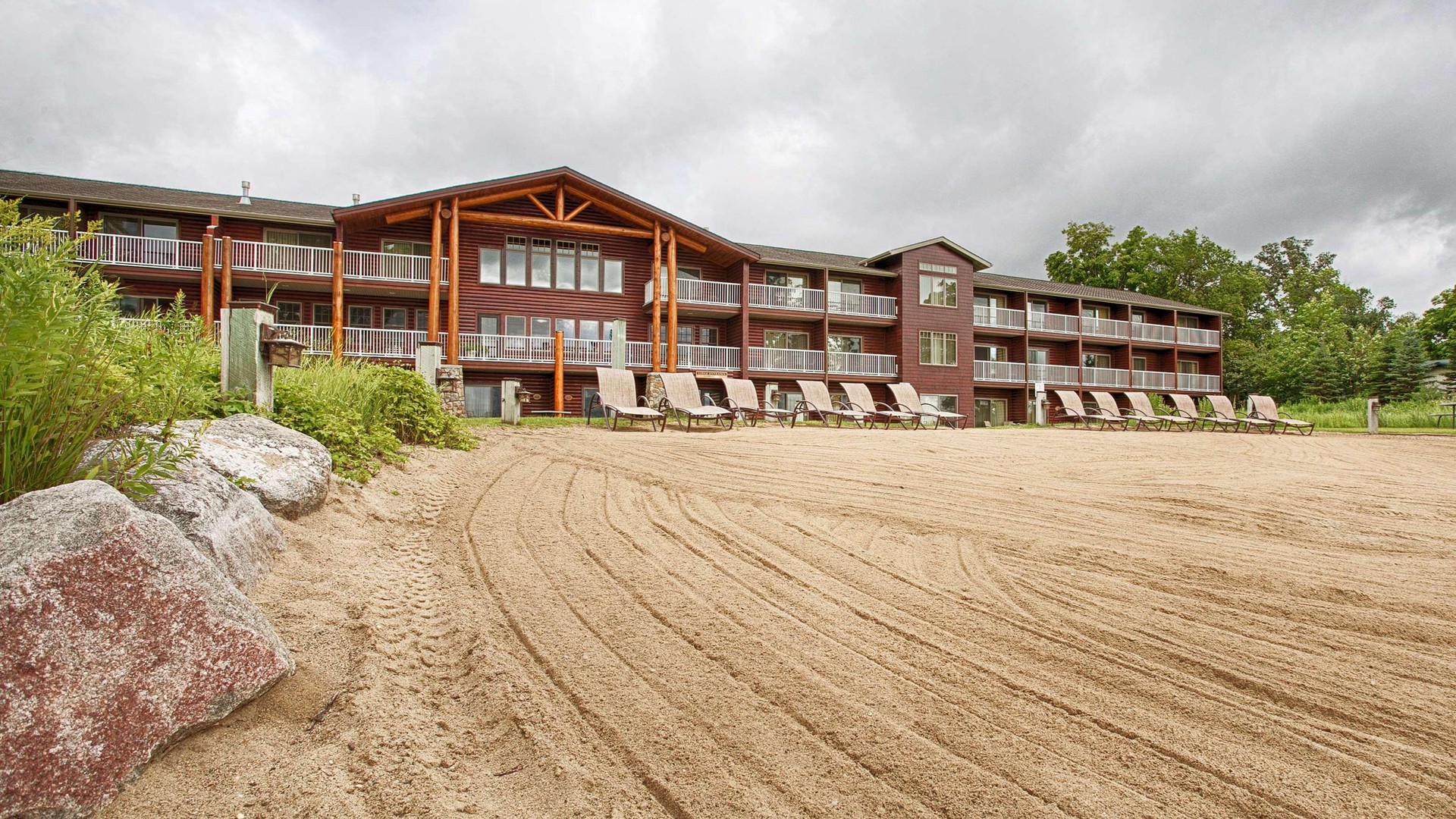 Playa Best Western Premier The Lodge on Lake Detroit