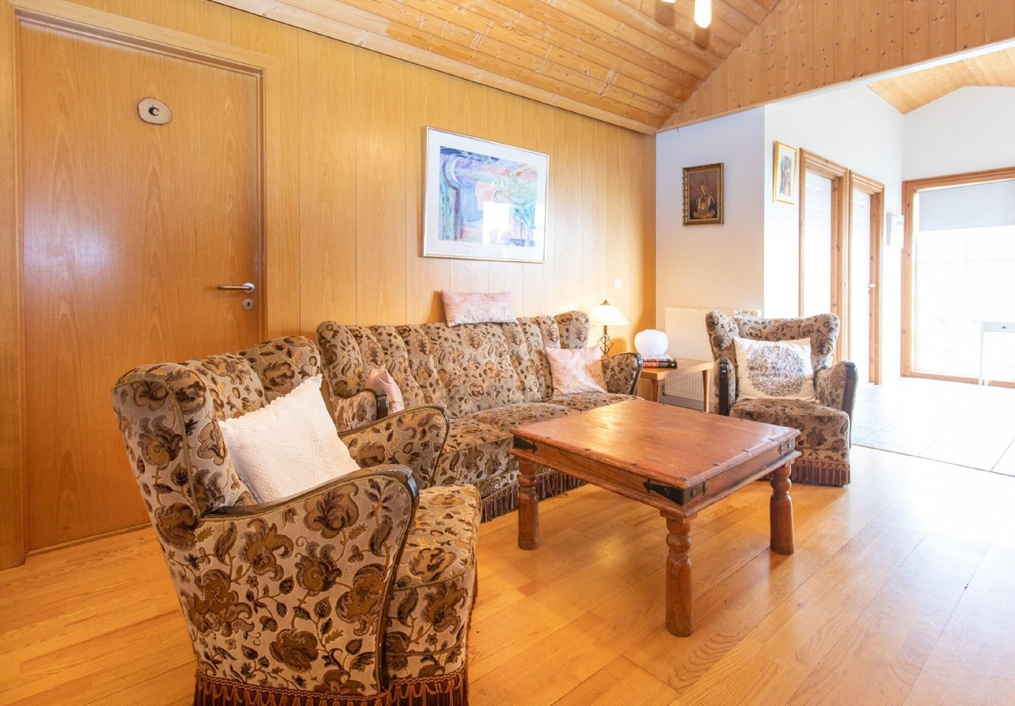 Vista Lobby Guesthouse Flúðir - Grund