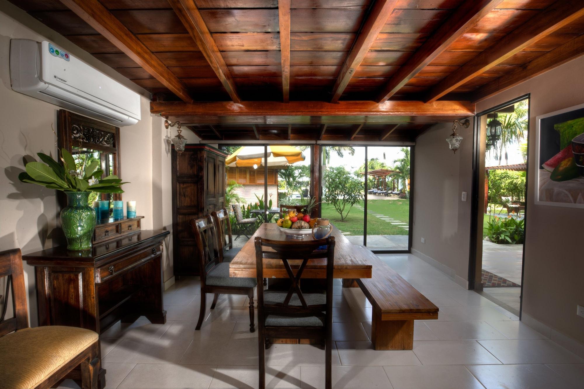 Restaurant Casa Verano Beach Hotel - Adults Only