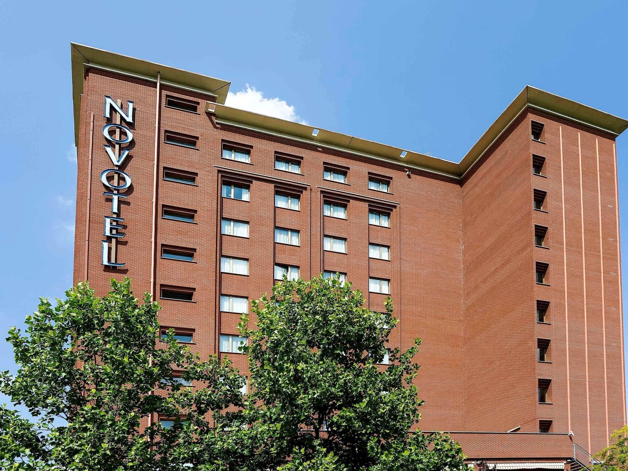 Vista Exterior Novotel Torino Corso Giulio Cesare
