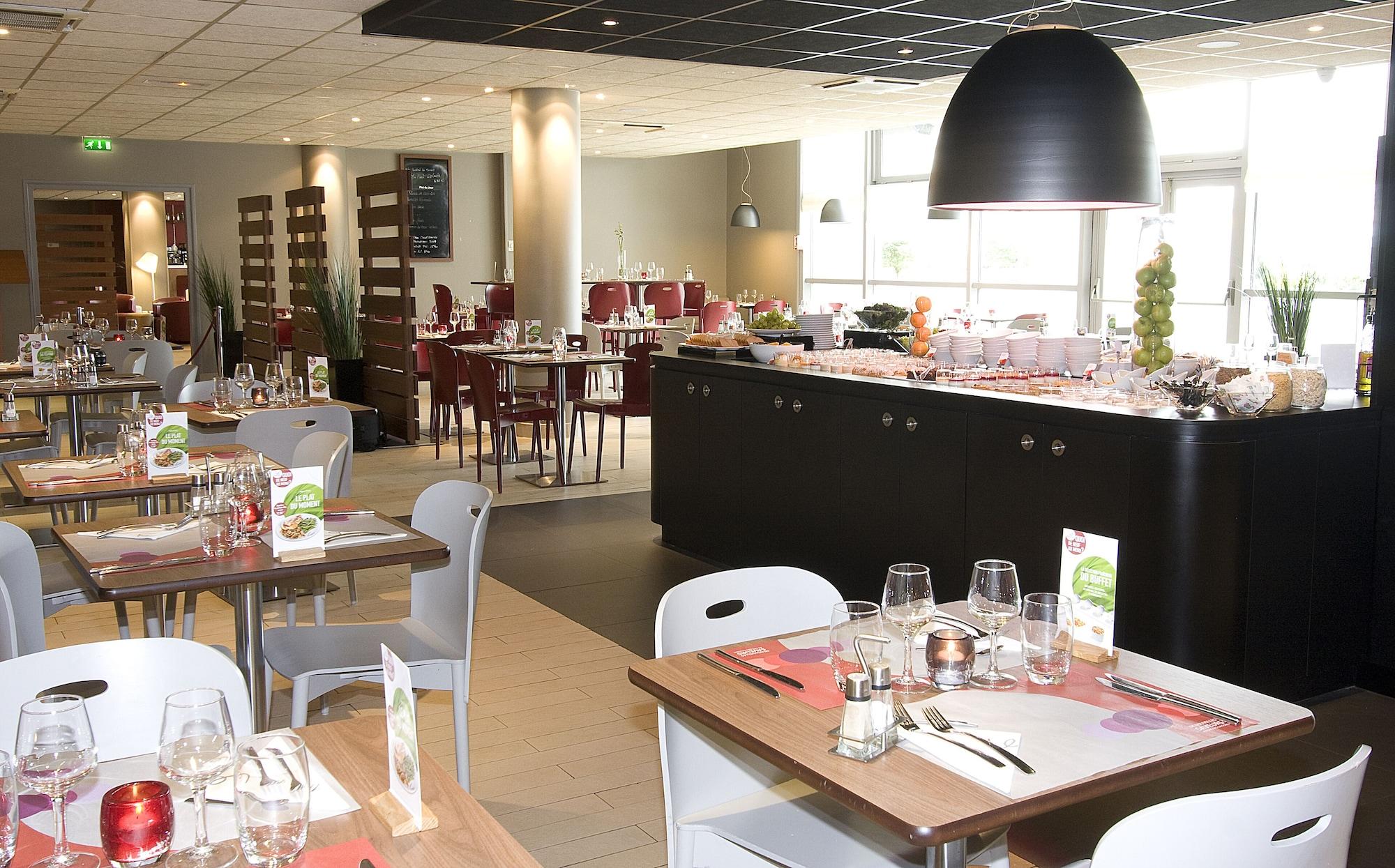 Restaurant Campanile Paris CDG Airport Villepinte
