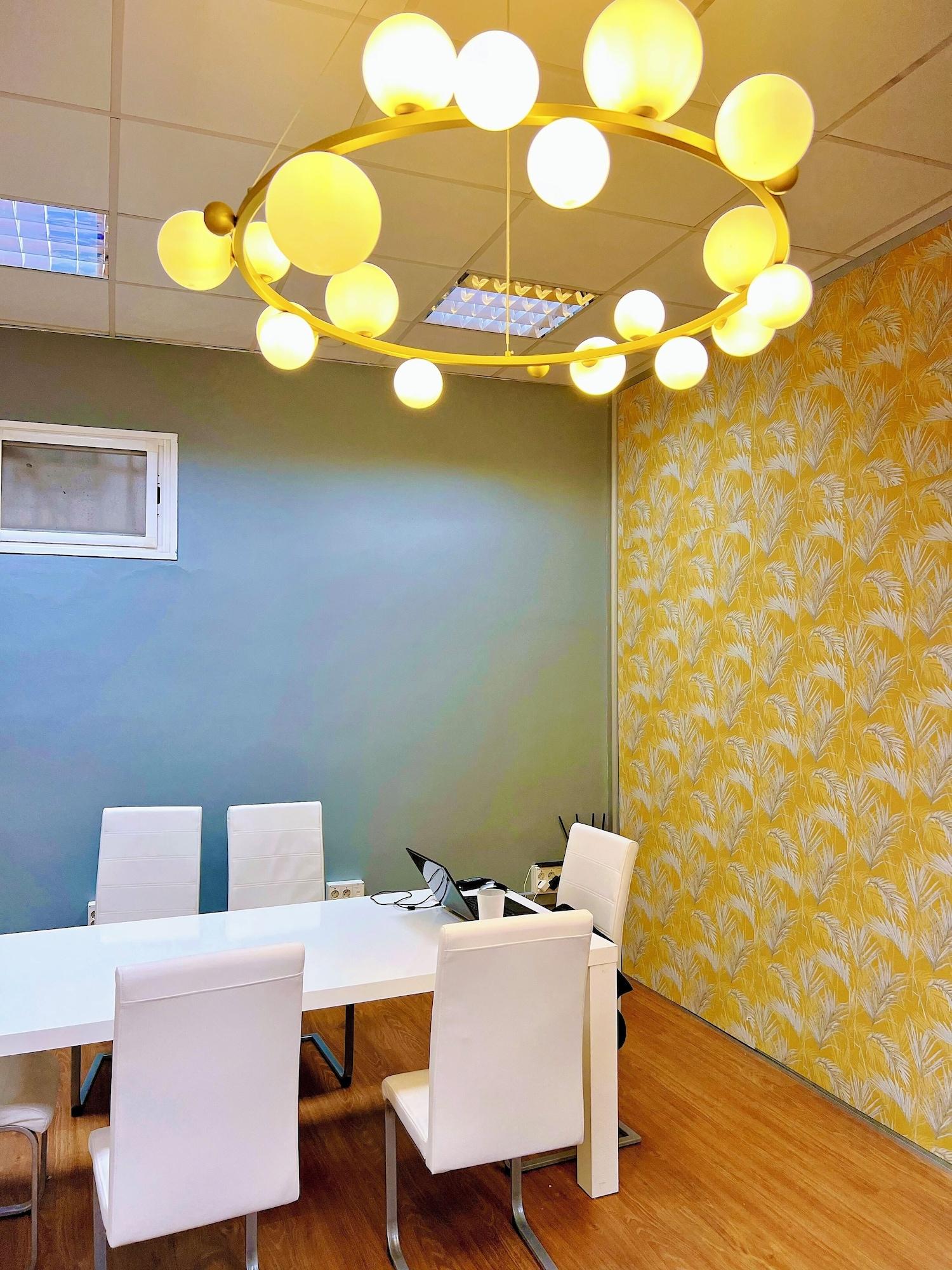 Restaurant Hostel Acacias