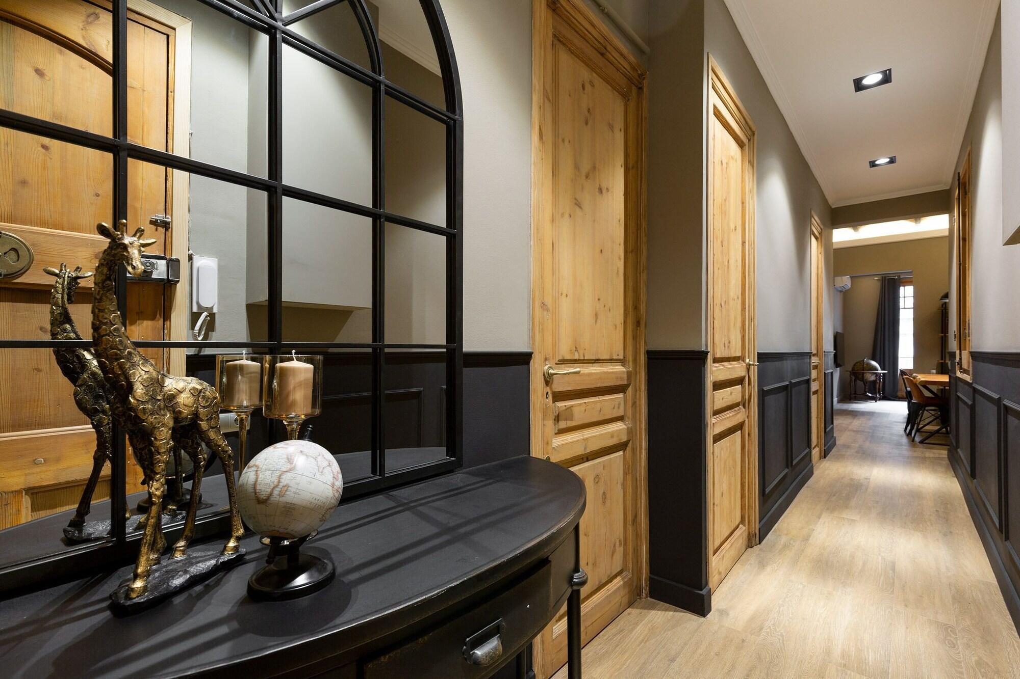 Vista Lobby Sagrada Familia Apartment