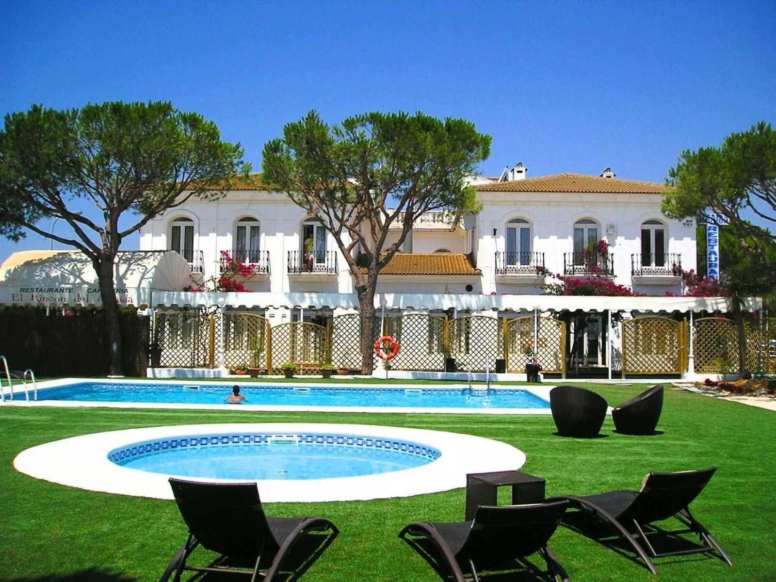 Vista Piscina Hotel Albaida Nature