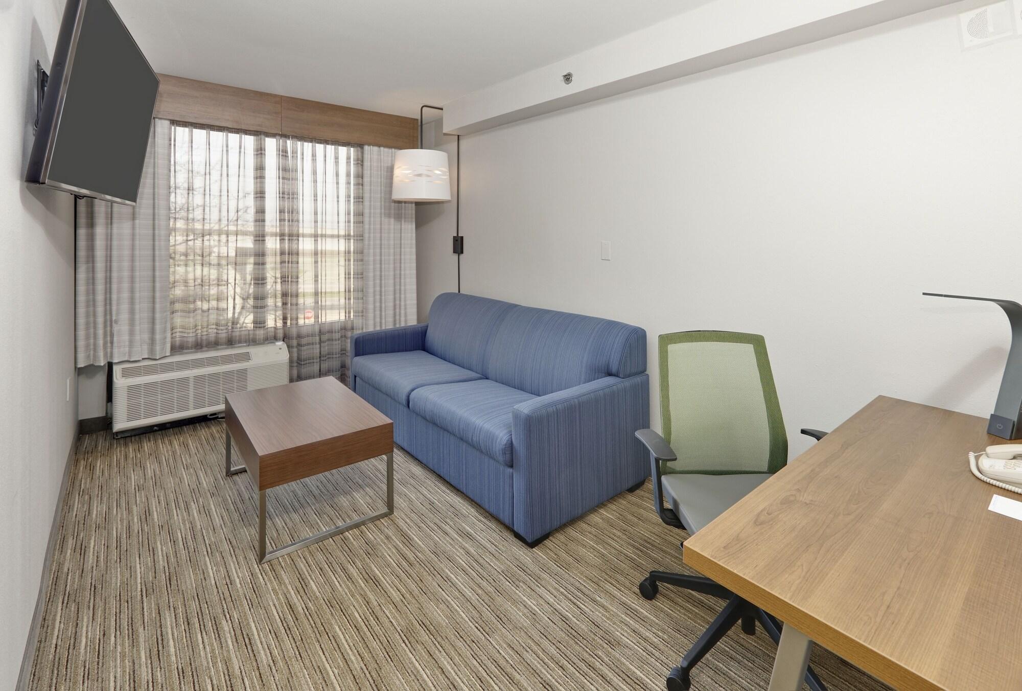 Habitación Holiday Inn Express & Suites Irving Conv Ctr - Las Colinas by IHG