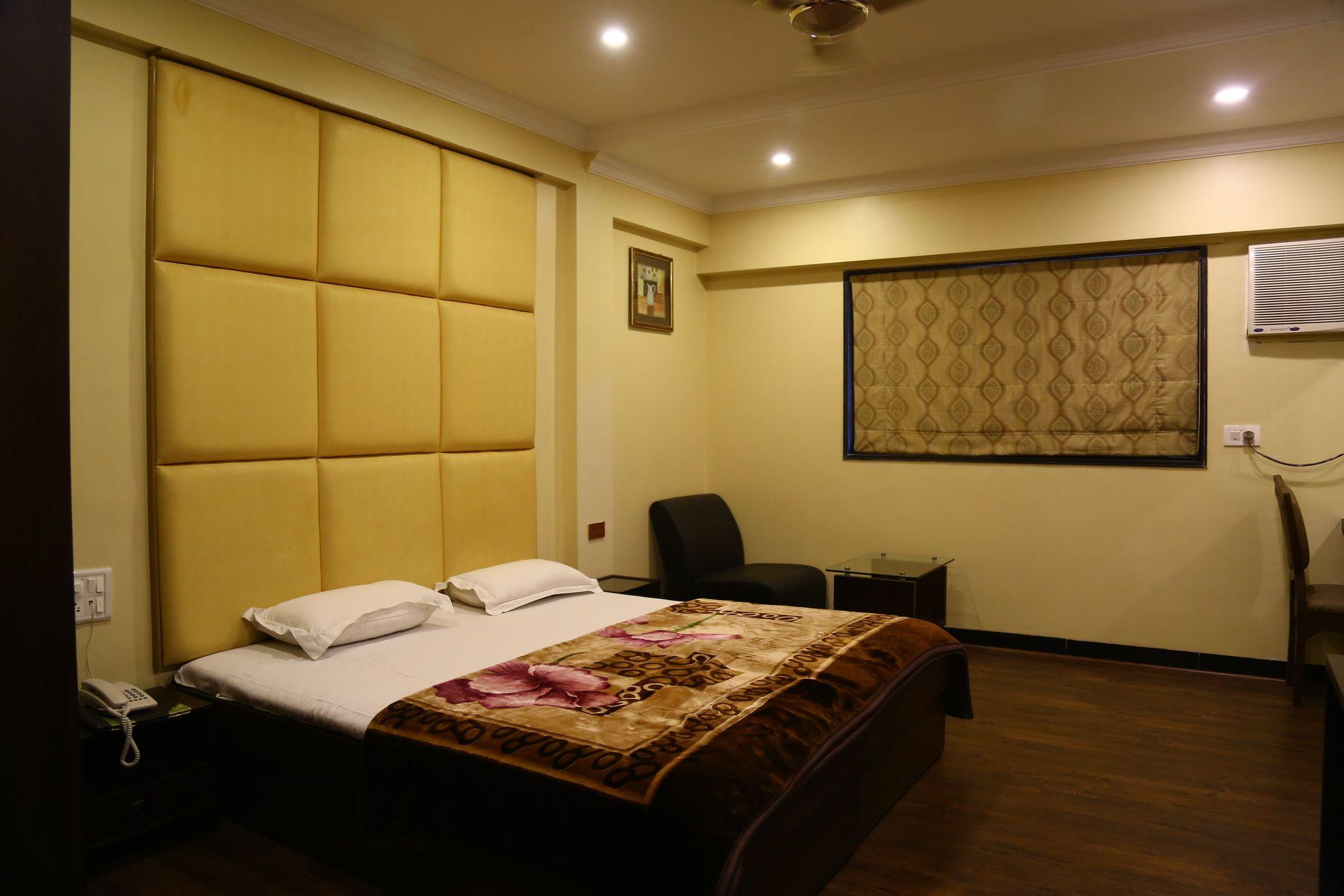 Set de Habitación Hotel Highway Inn