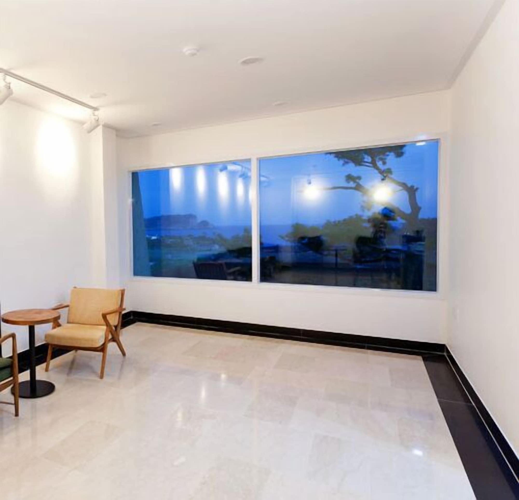 Vista Lobby The B.B's Jeju Resort