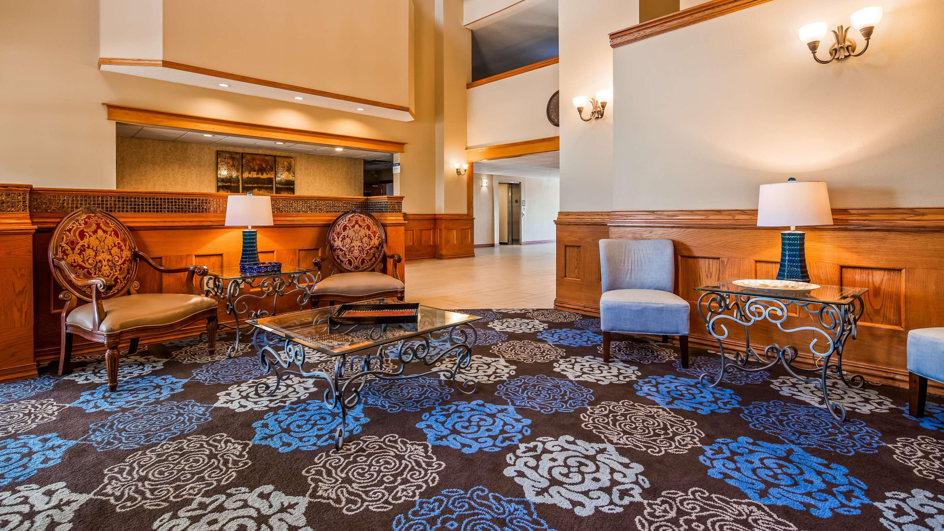 Vista Lobby Best Western Locust Grove Inn & Suites