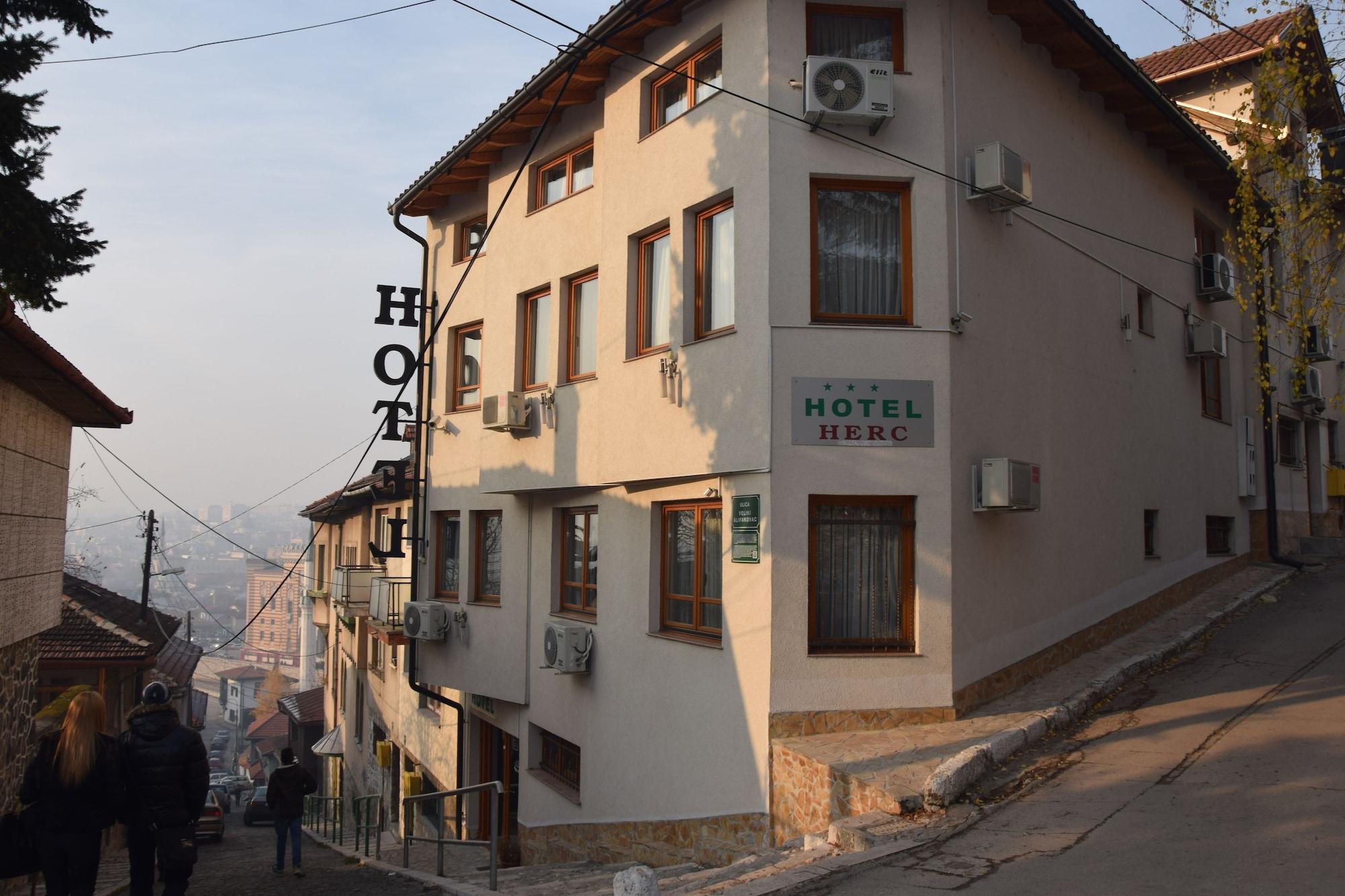 Vista Exterior Hotel Herc