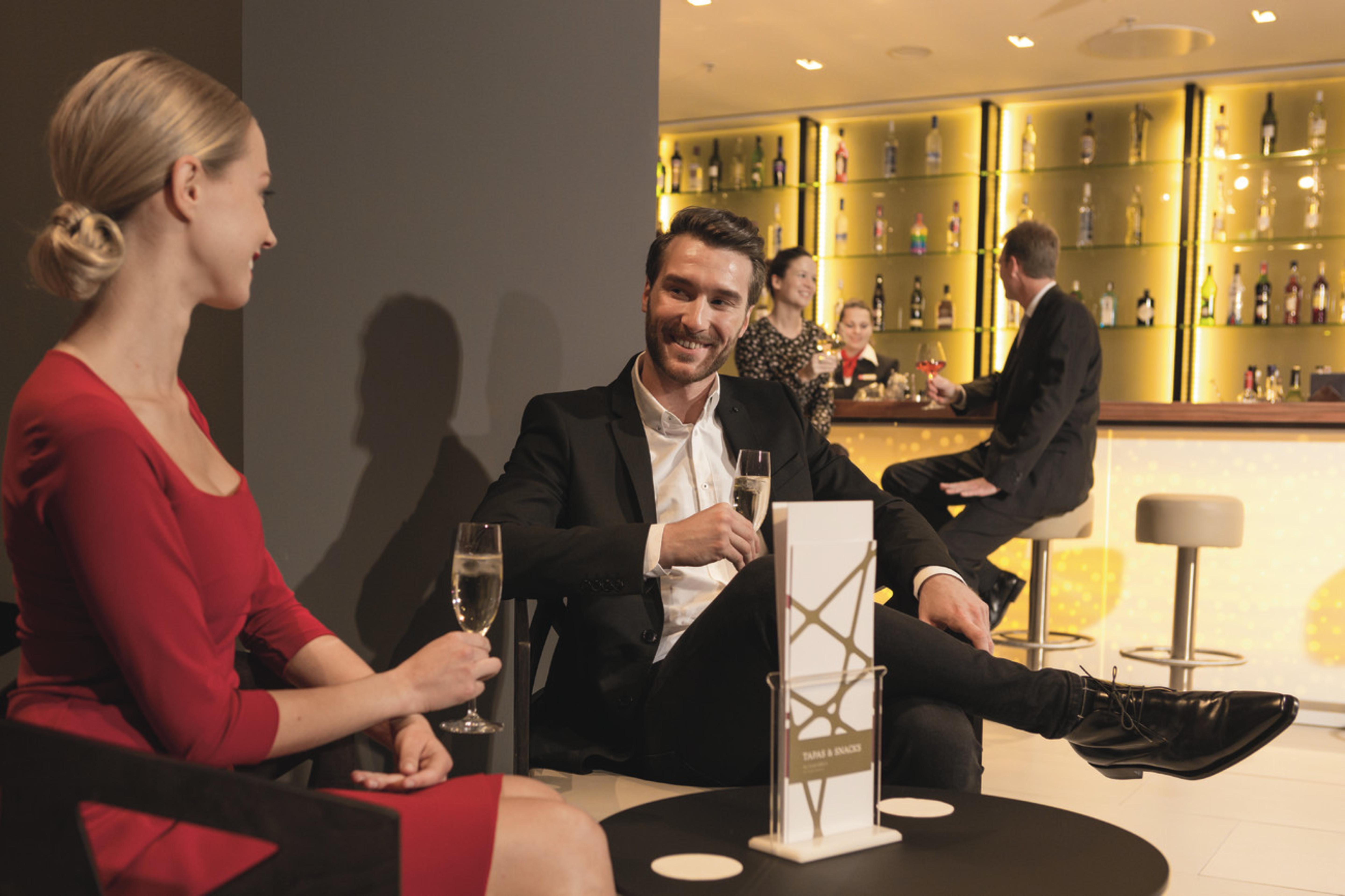 Bar/Salón Hotel Riu Plaza Berlin