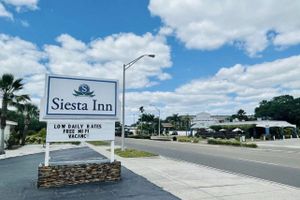 Alojamiento - Siesta Inn