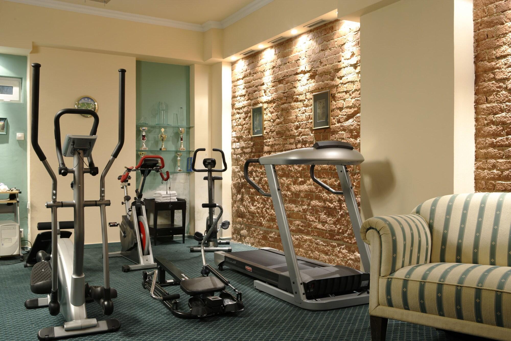 Instalaciones Recreativas Hotel Embassy