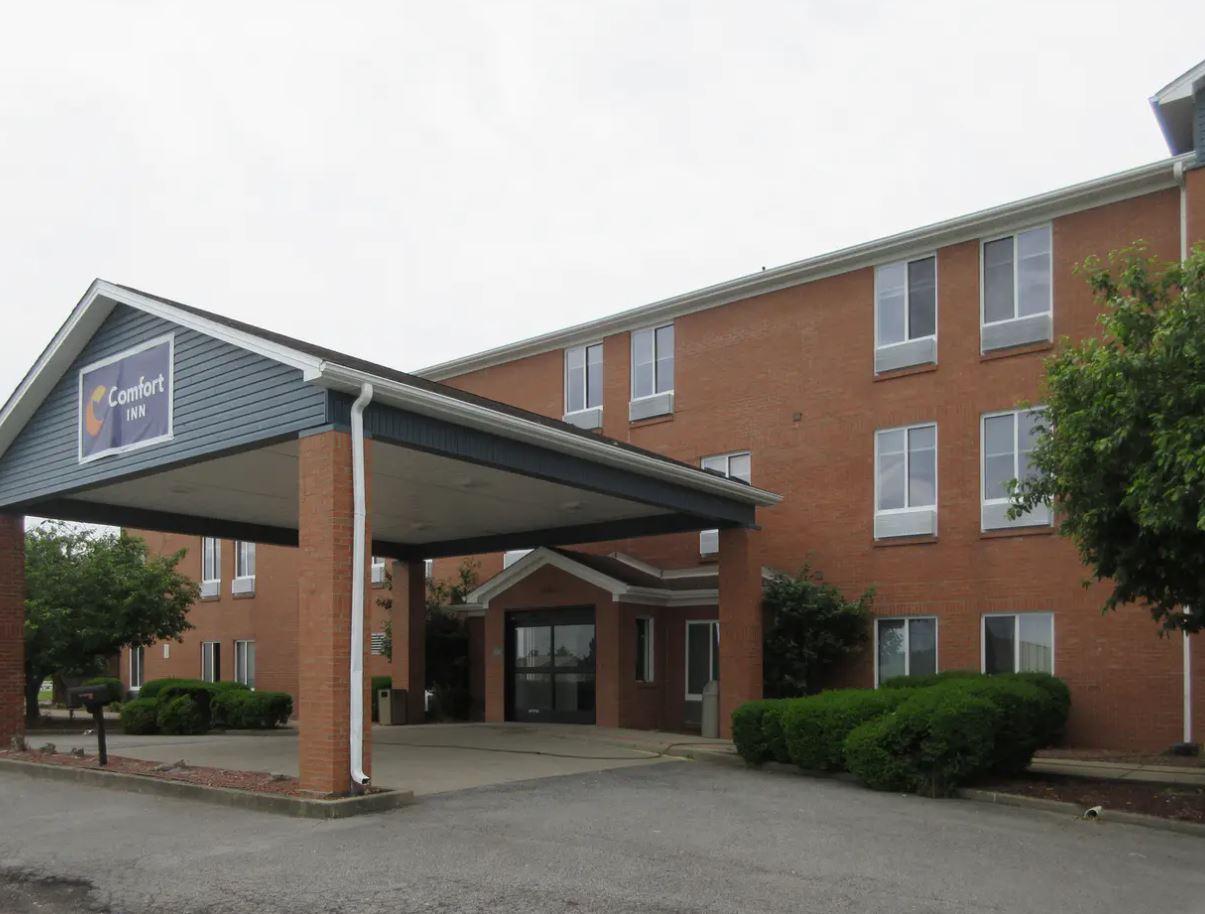 Vista Exterior Comfort Inn & Suites Springfield KY