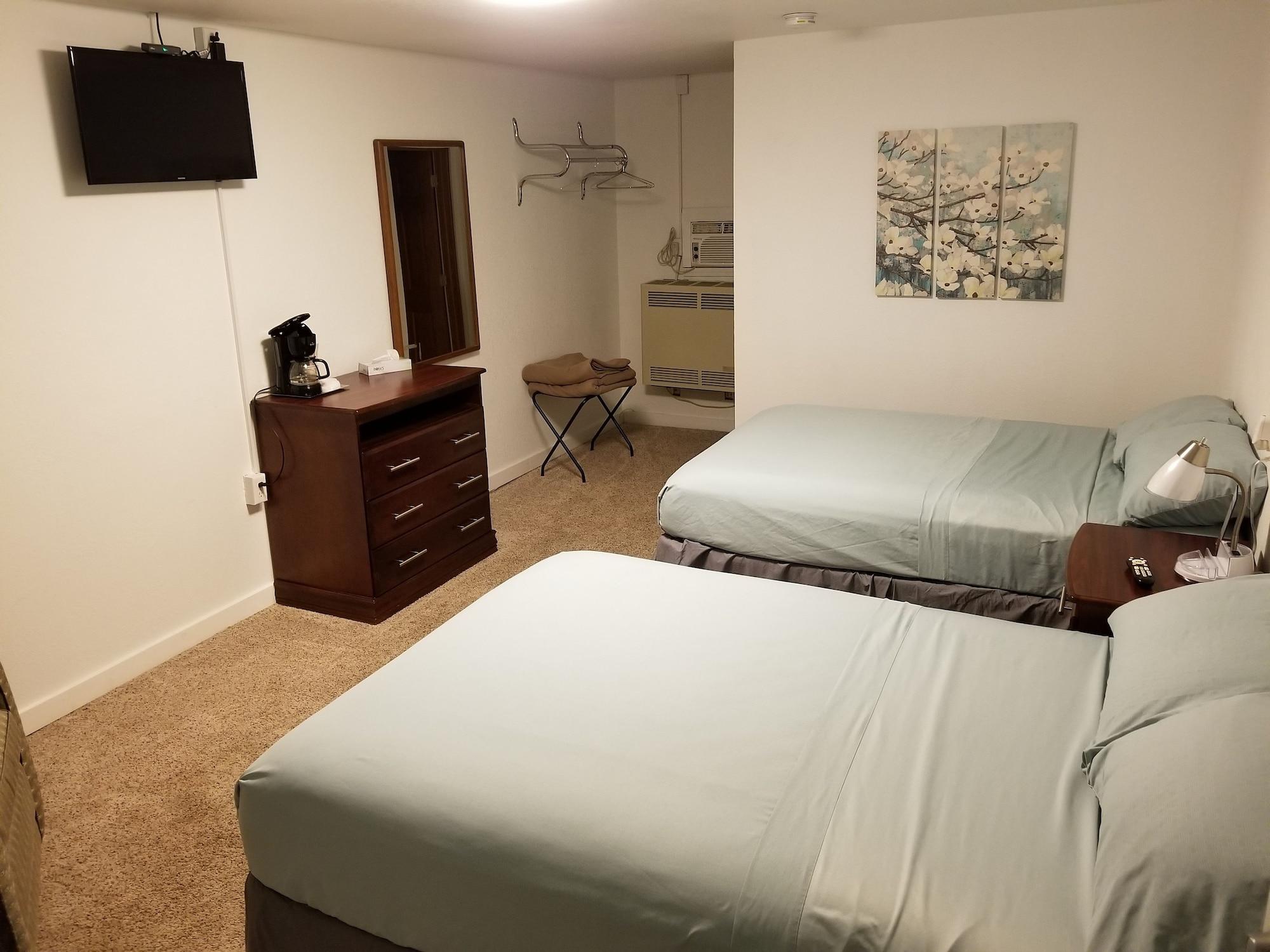 Varios Lake Land Inn