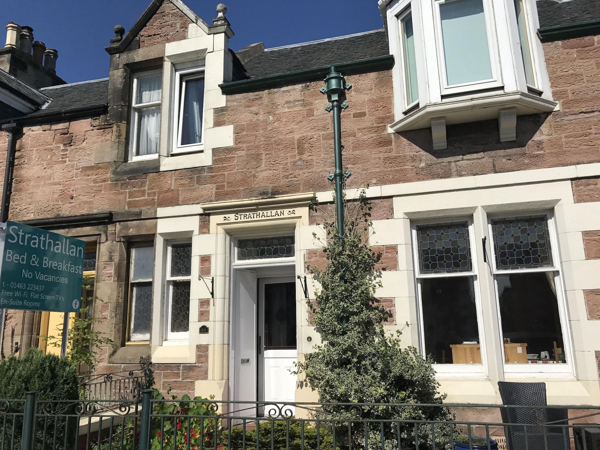 Varios Strathallan B&B
