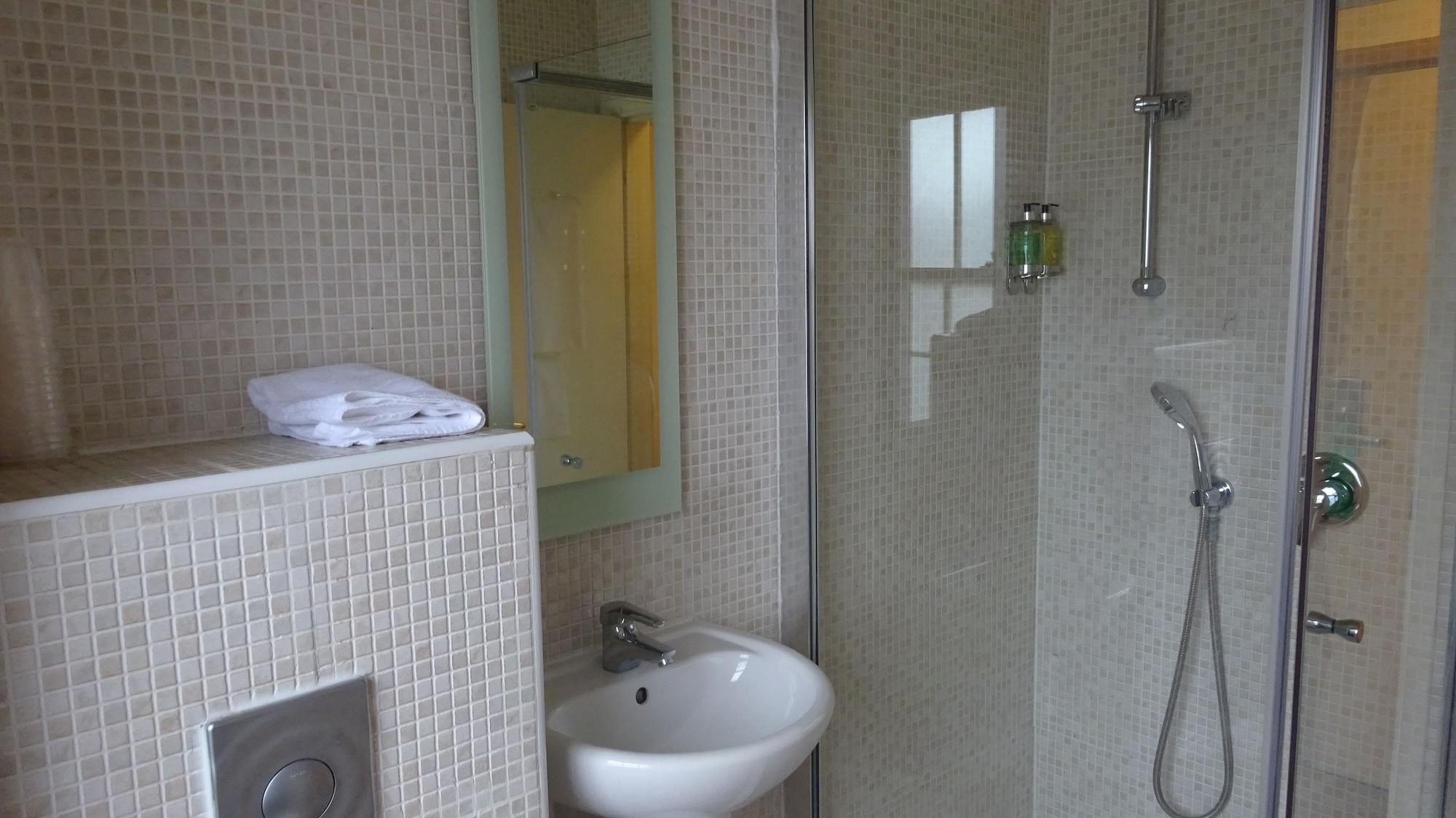Equipamiento de Habitación Americana Hotel