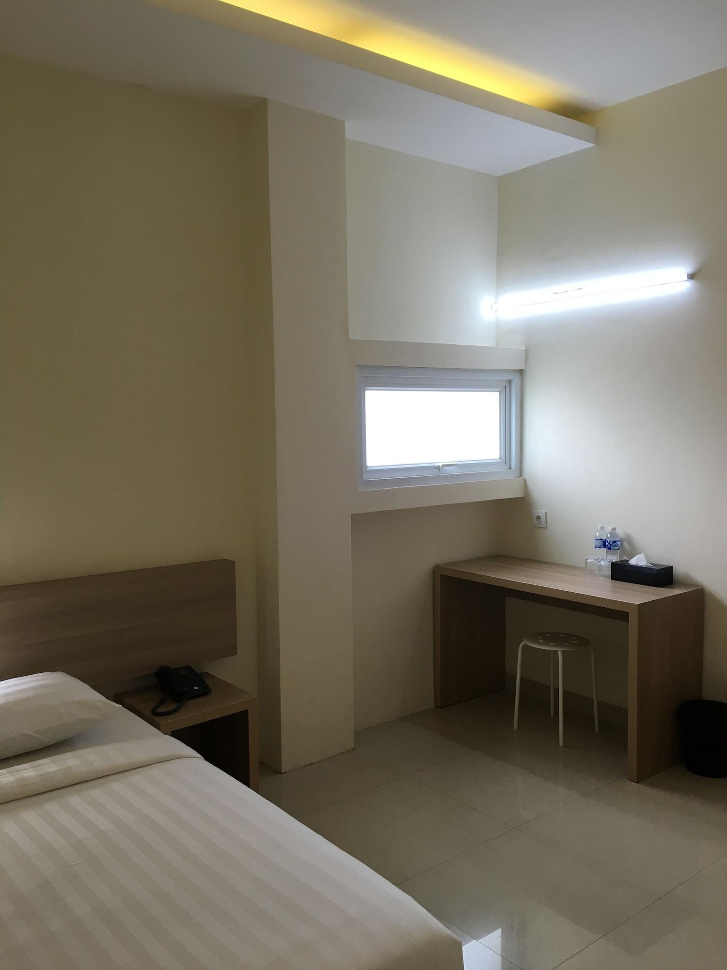 Set de Habitación Msquare Hotel