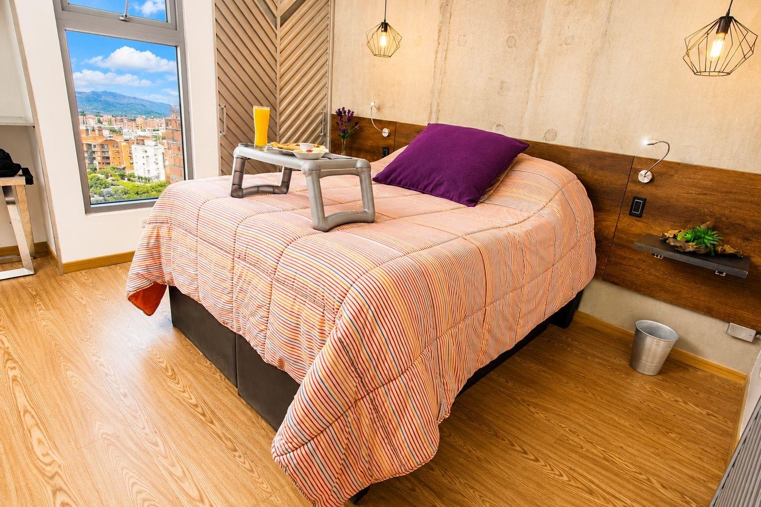 Varios Luxury Laureles LA 70-Medellin Stunner