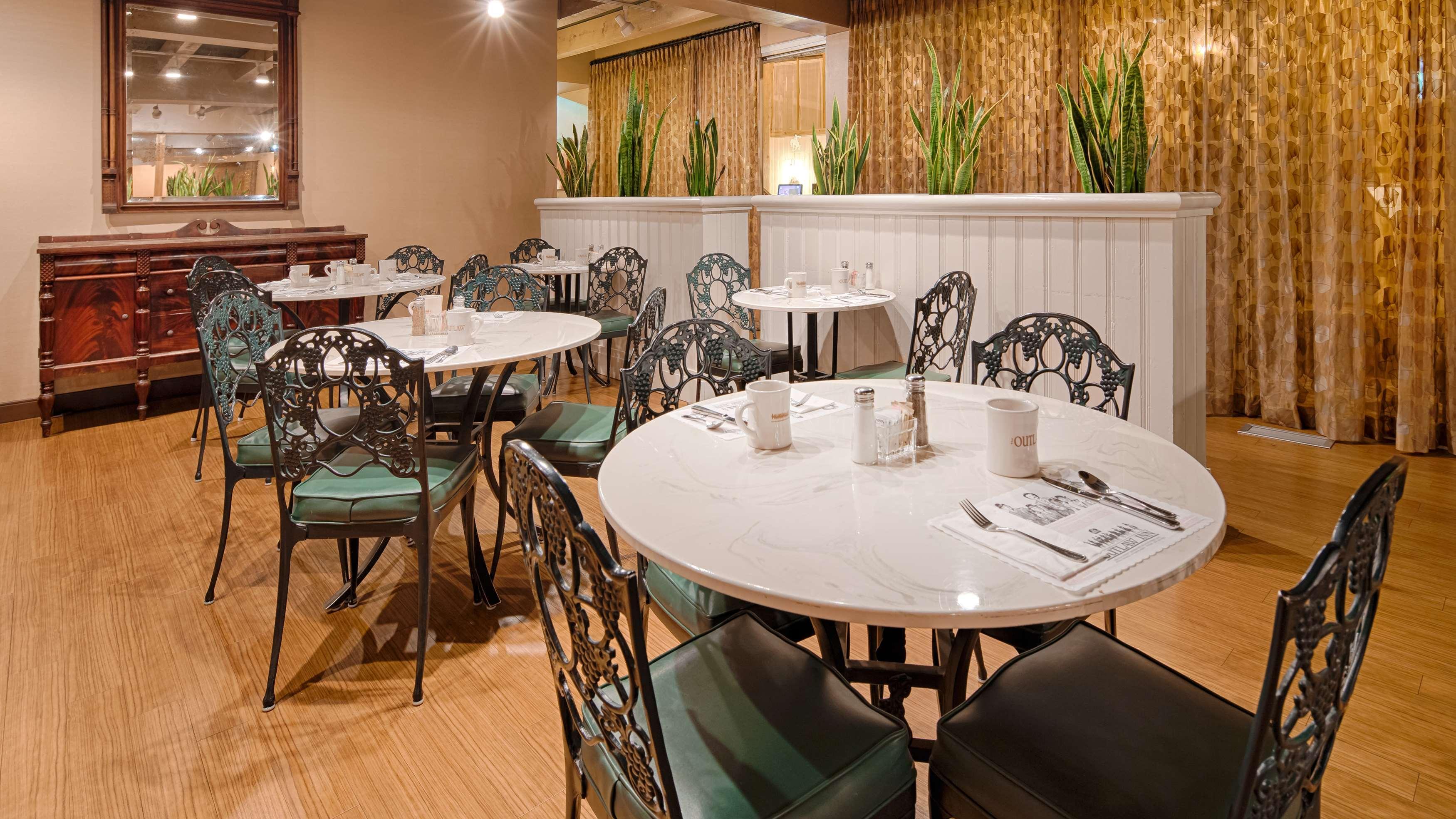 Restaurant Best Western Outlaw Inn