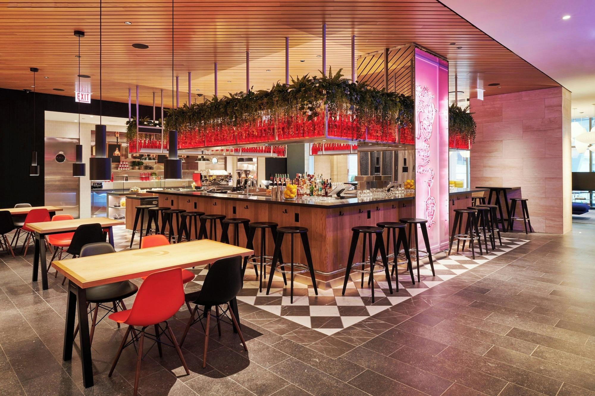 Restaurant citizenM Chicago Downtown