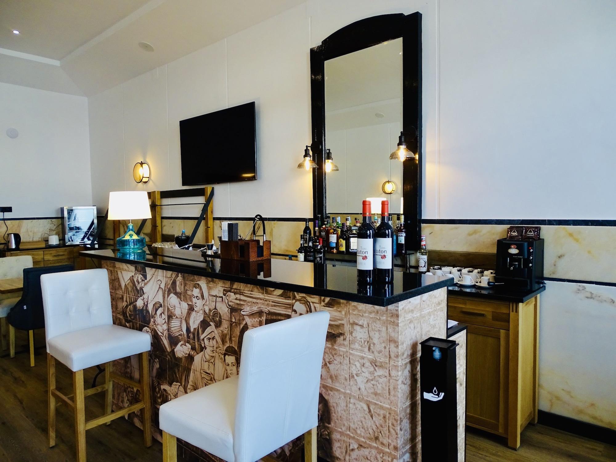 Bar/Salón Hotel Poveira