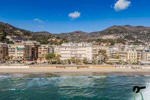 Alojamiento - HOTIDAY Room Collection - Mediterranee Alassio