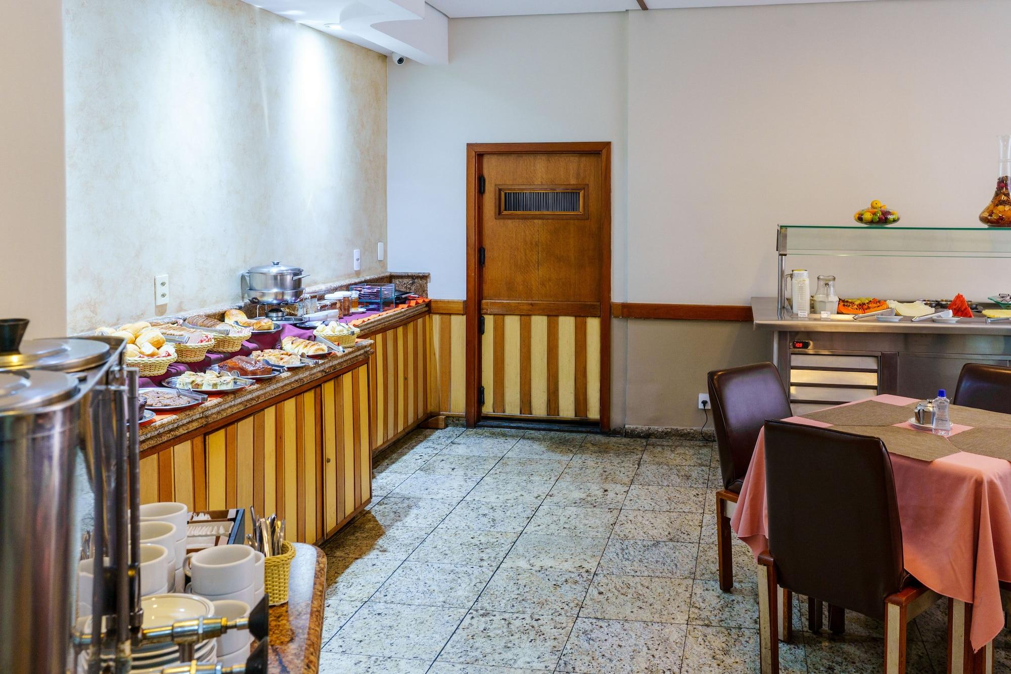 Restaurant Carillon Plaza Hotel