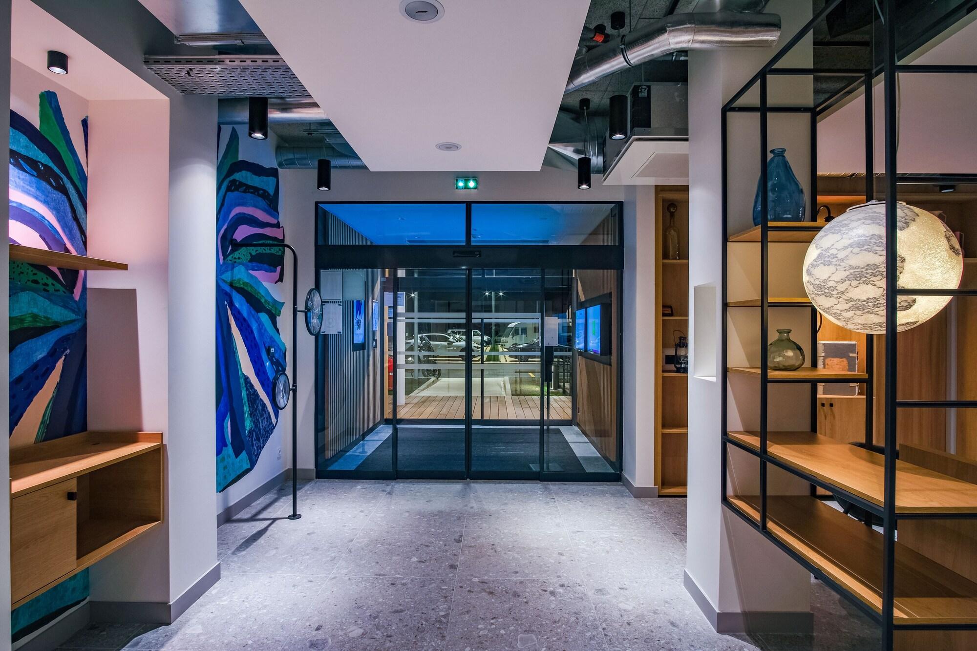 Vista Lobby ibis Styles Albertville