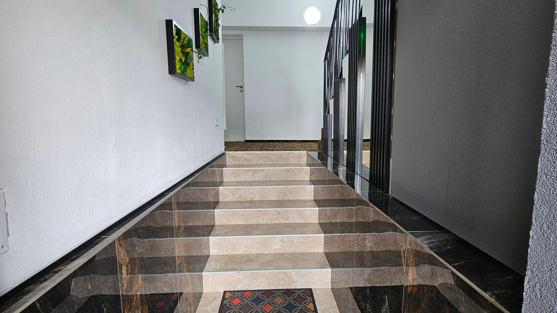 Vista Lobby Aria Boutique