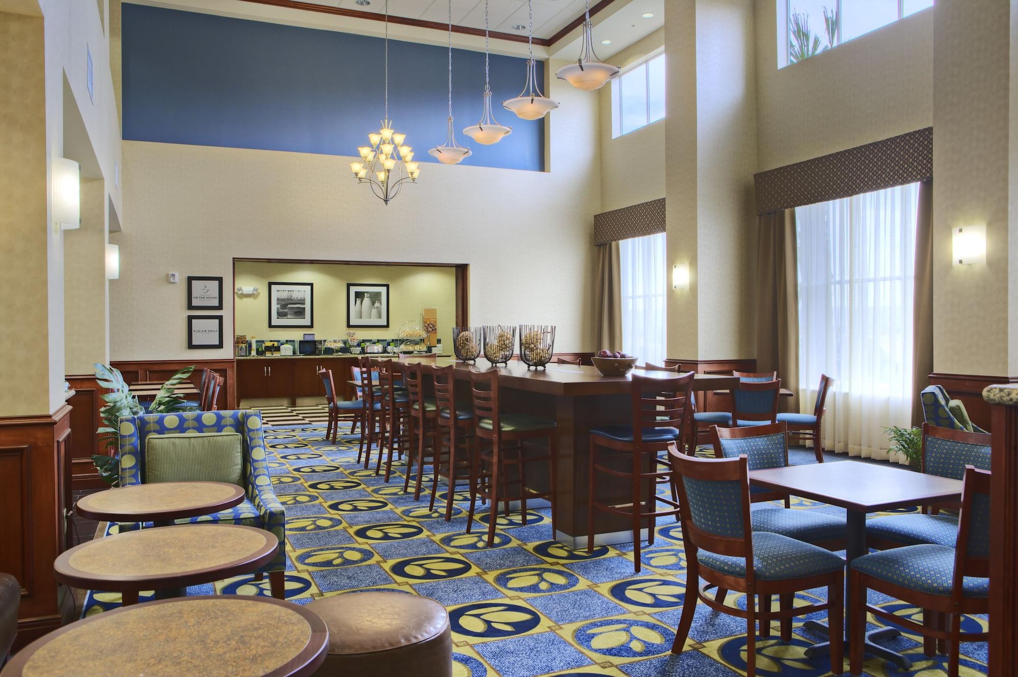 Restaurant Hampton Inn & Suites Ridgecrest