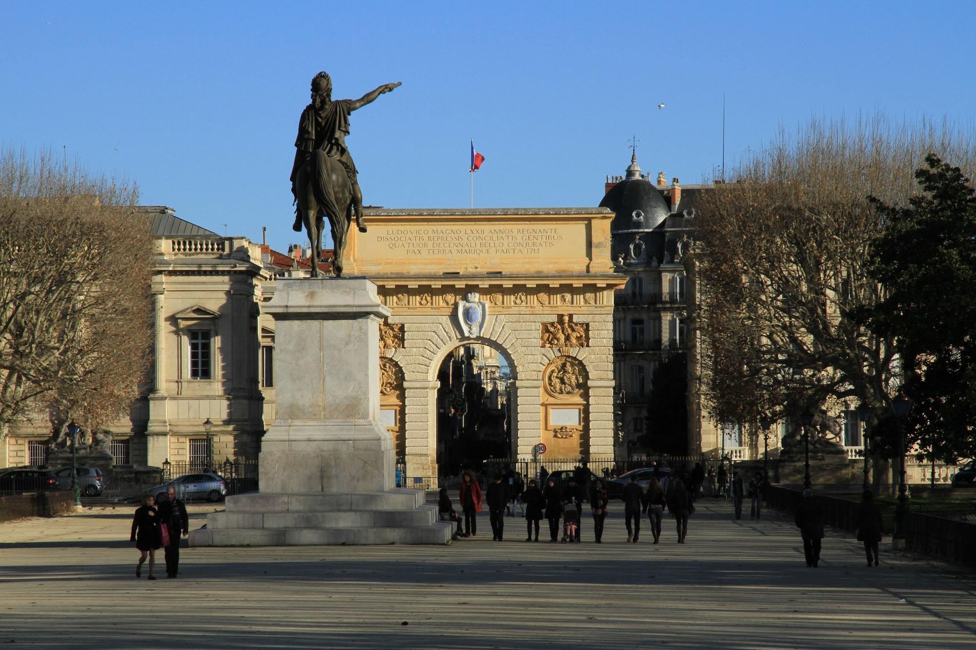 Vista Exterior Hôtel des Etuves