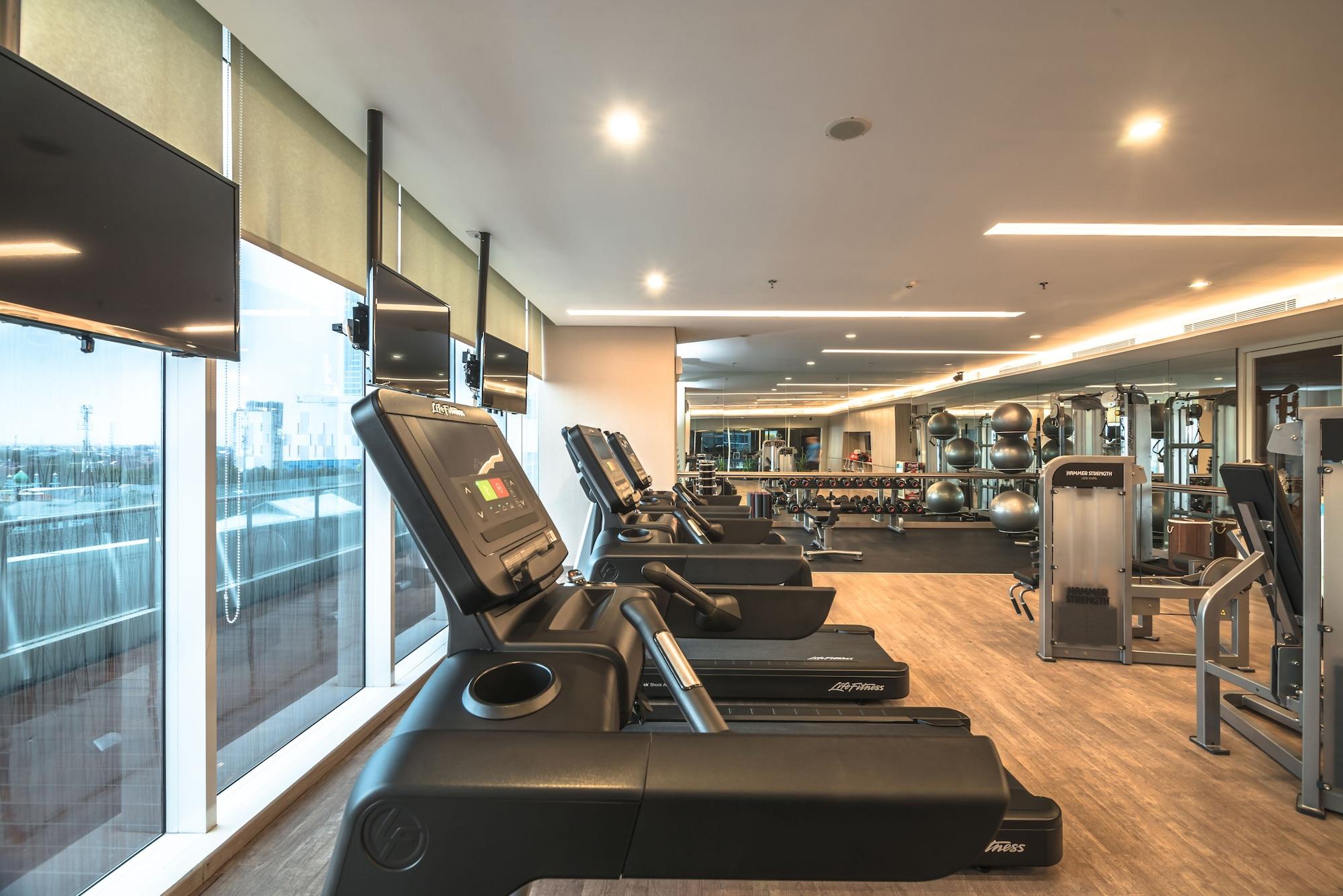 Gimnasio Oakwood Hotel & Residence Surabaya