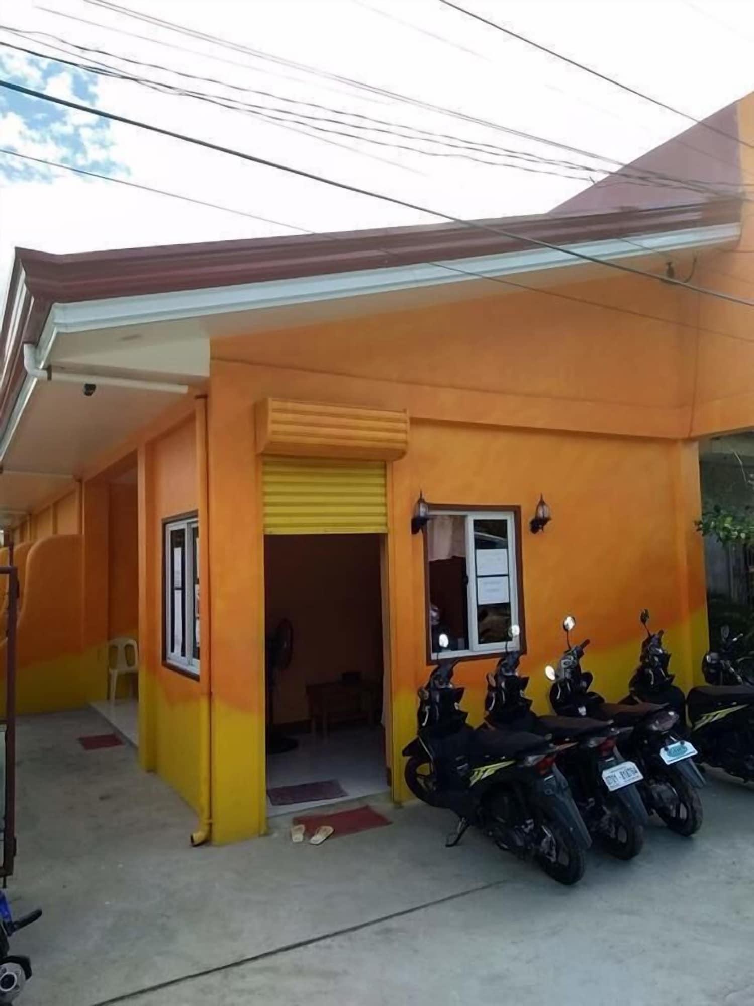 Varios Stellaz Guesthouse