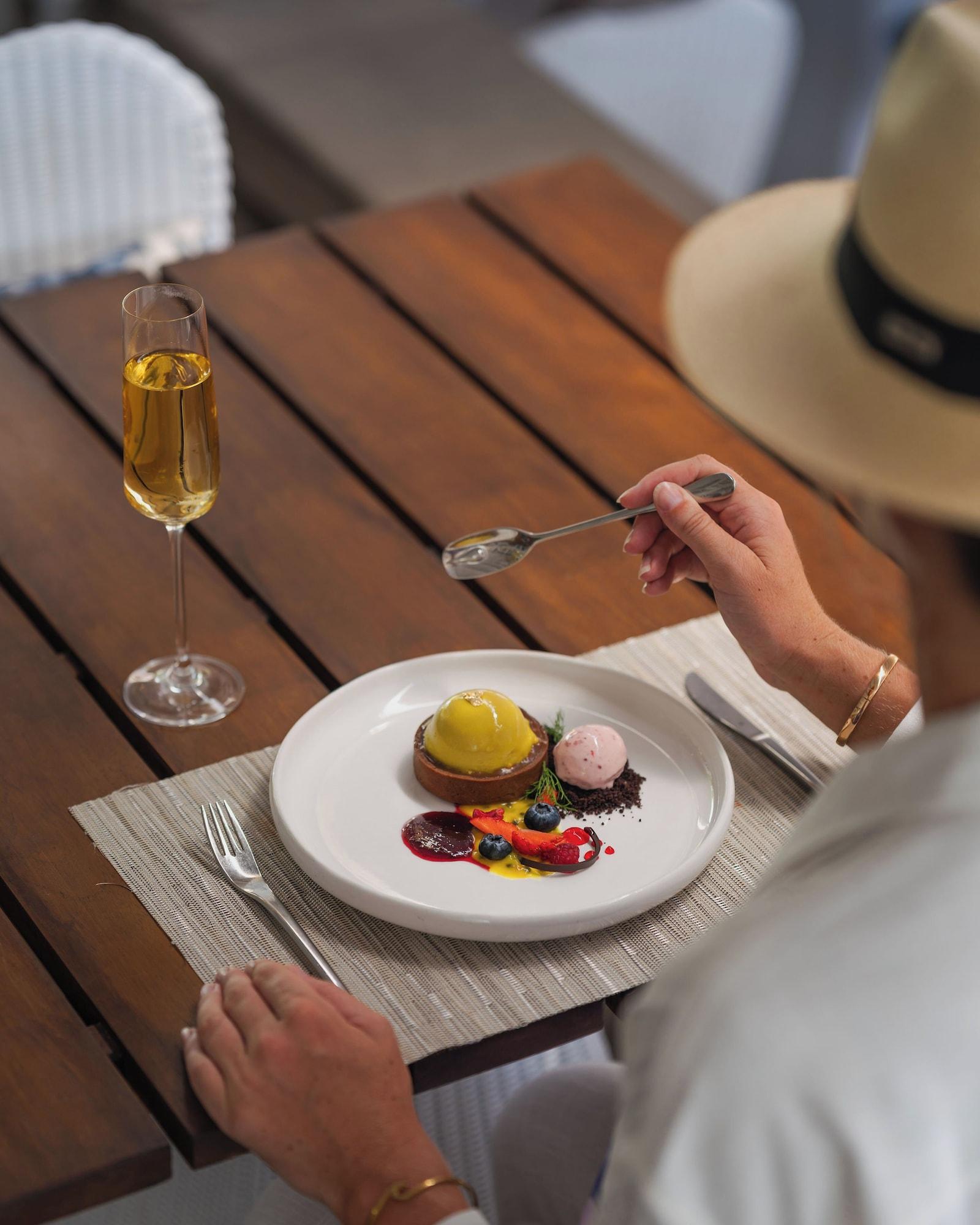 Restaurant Anantara Mai Khao Phuket Villas