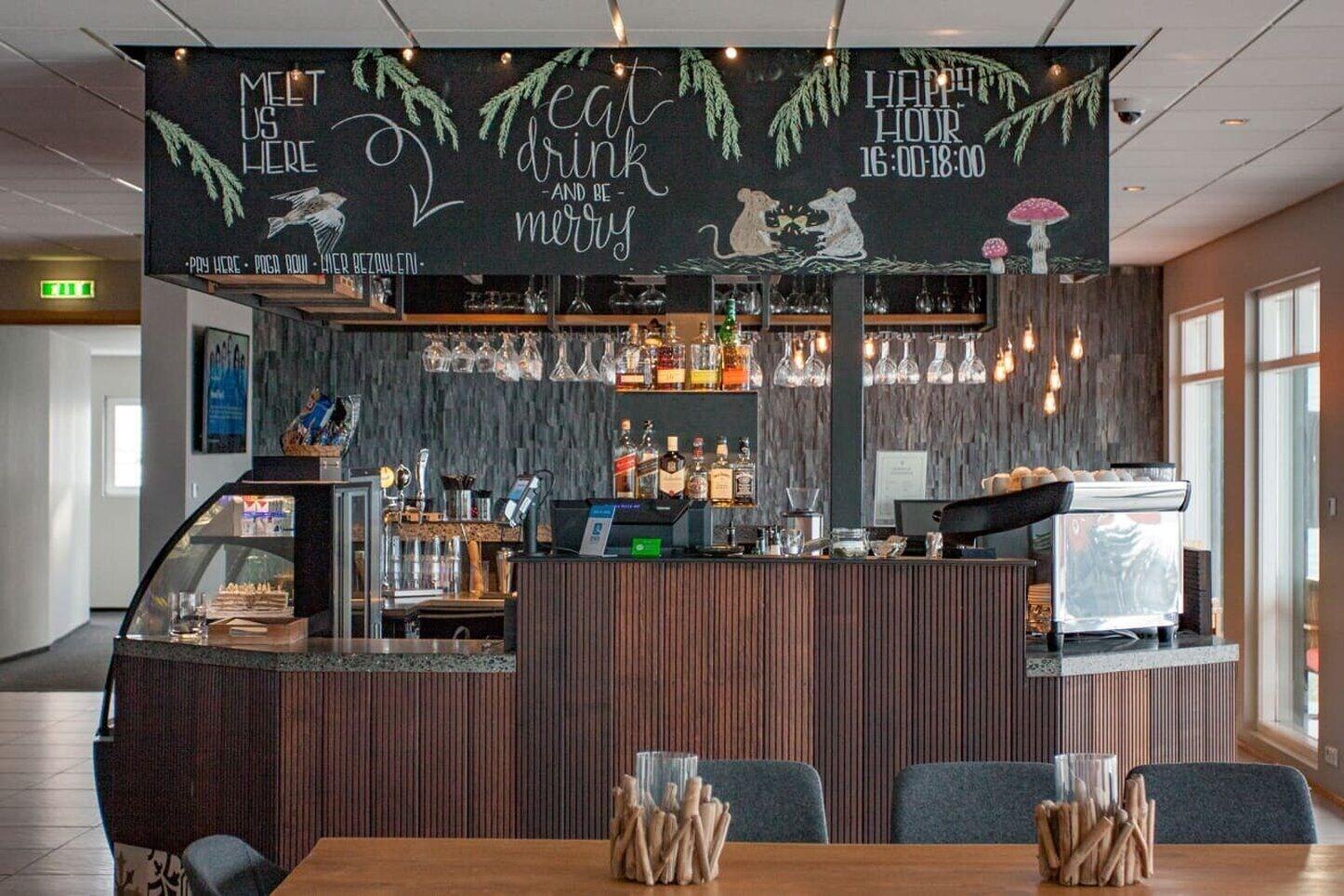 Bar/Salón Stracta Hotel