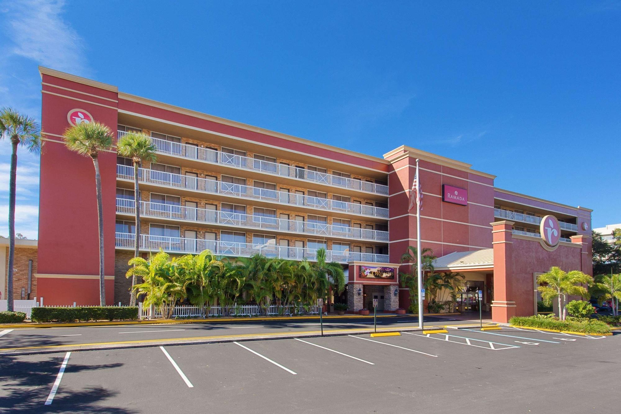 Vista Exterior Ramada by Wyndham Tampa Westshore Airport South