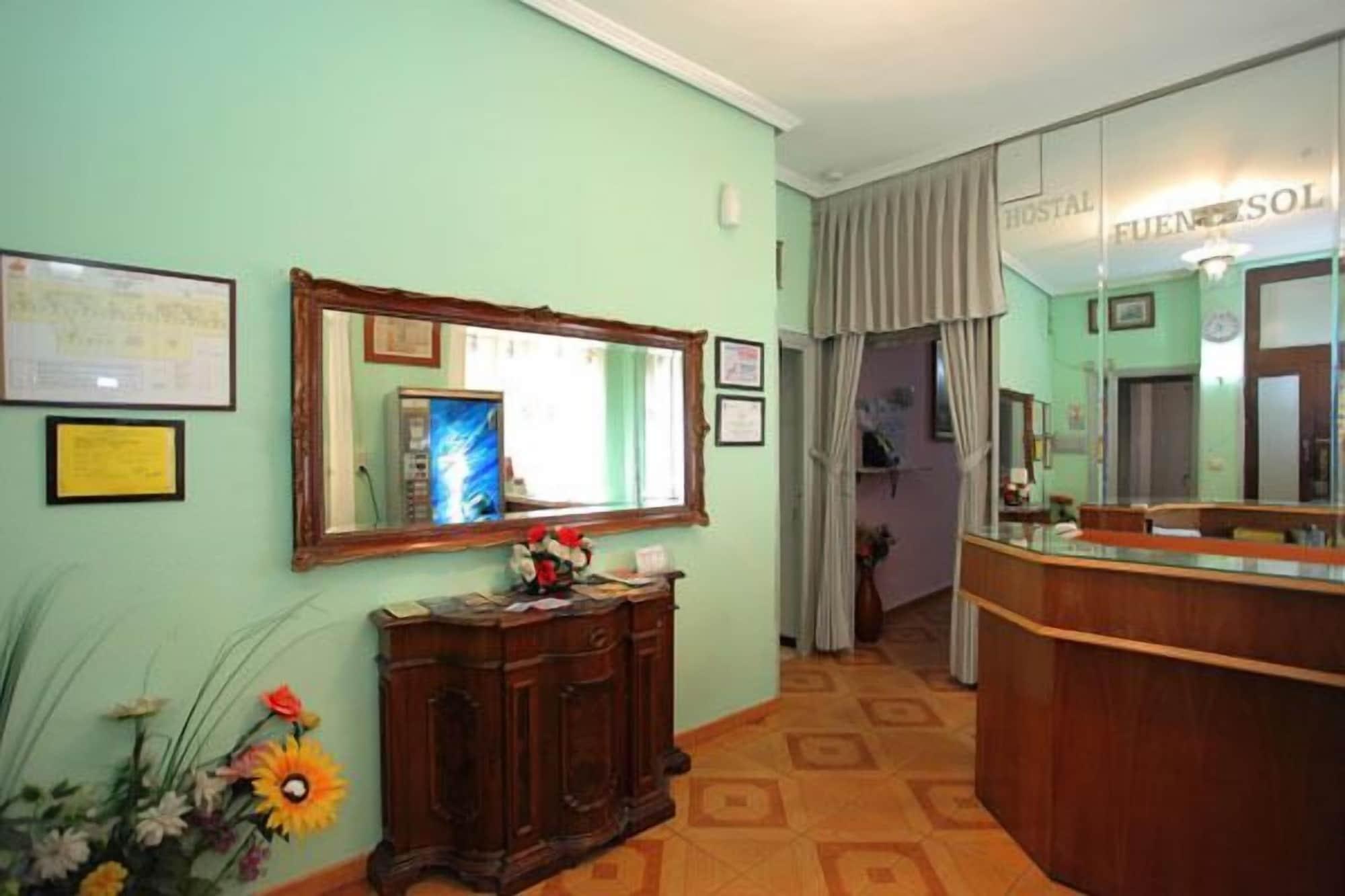 Vista Lobby Hostal Fuentesol