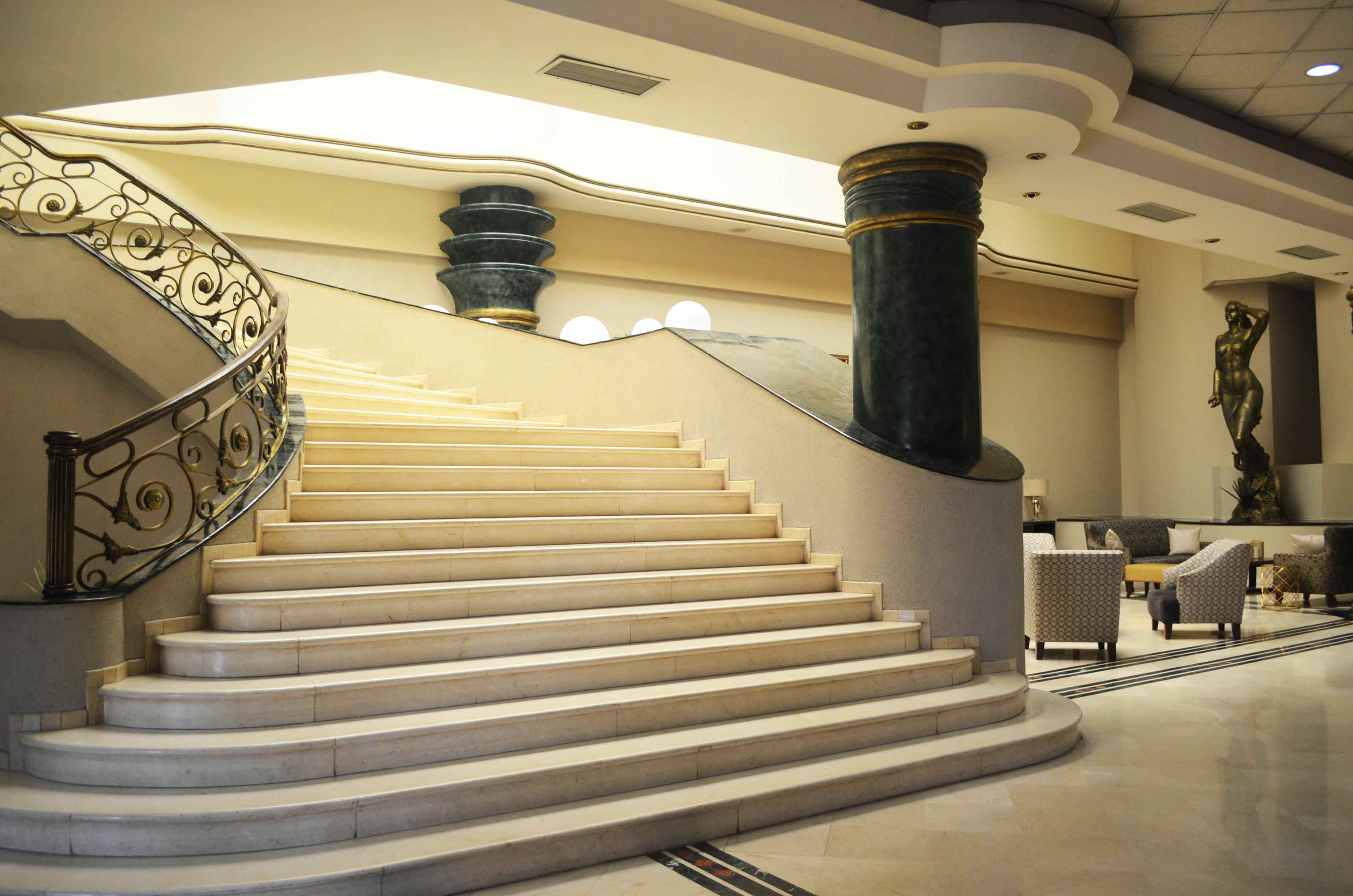 Vista Lobby Hotel San Marcos Grand