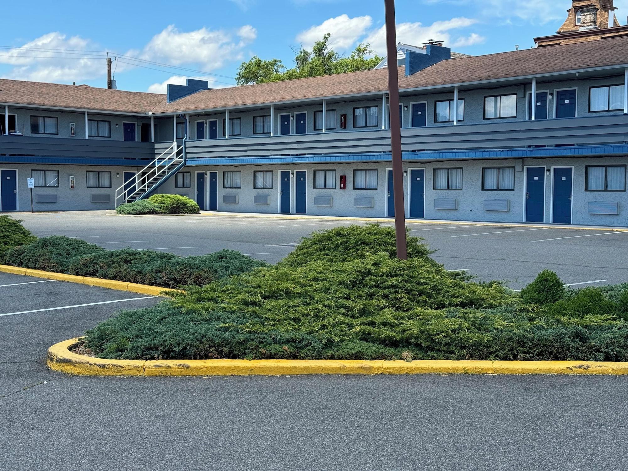 Vista Exterior Ritz Motel