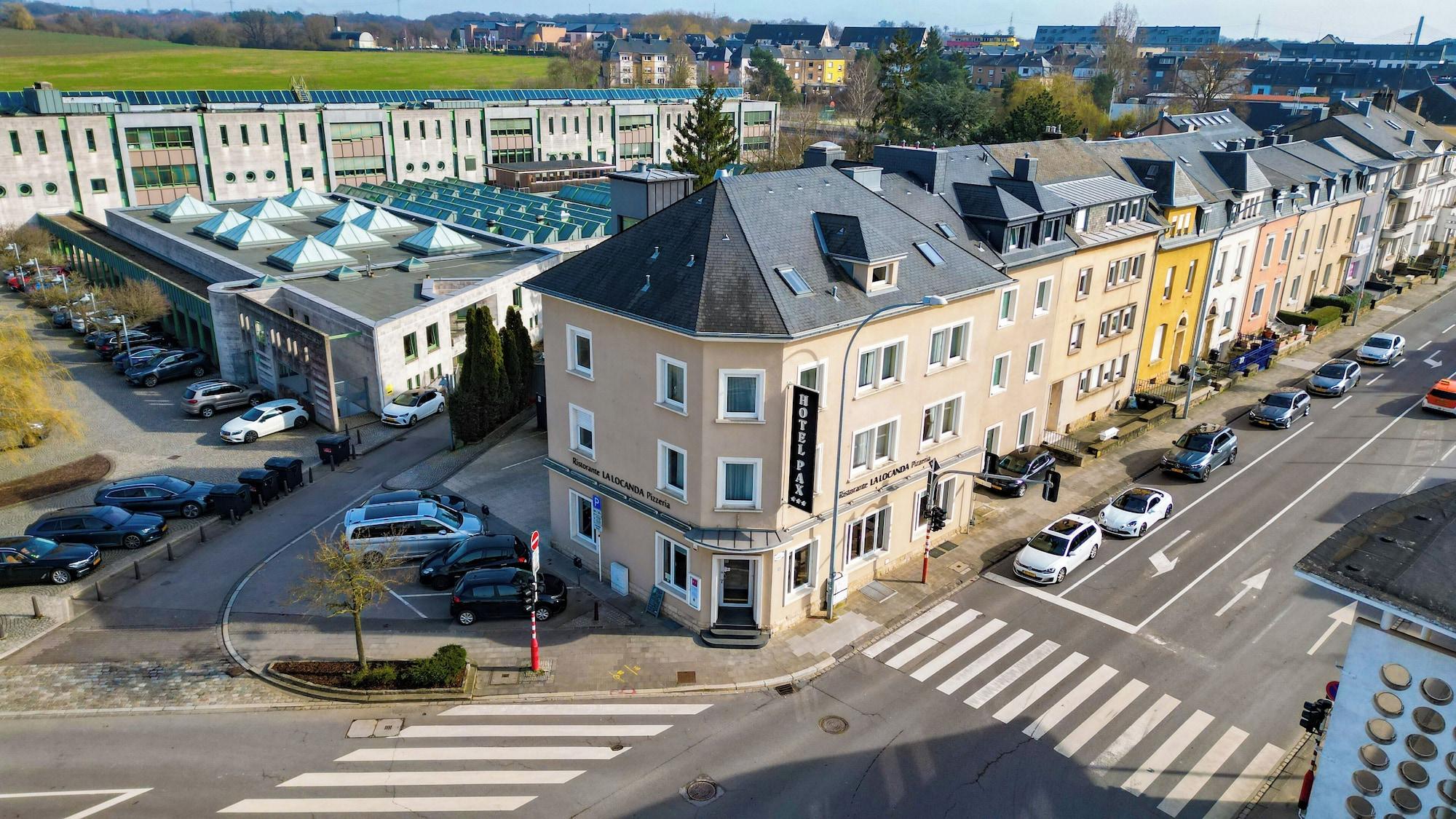 Vista Exterior Hôtel Pax