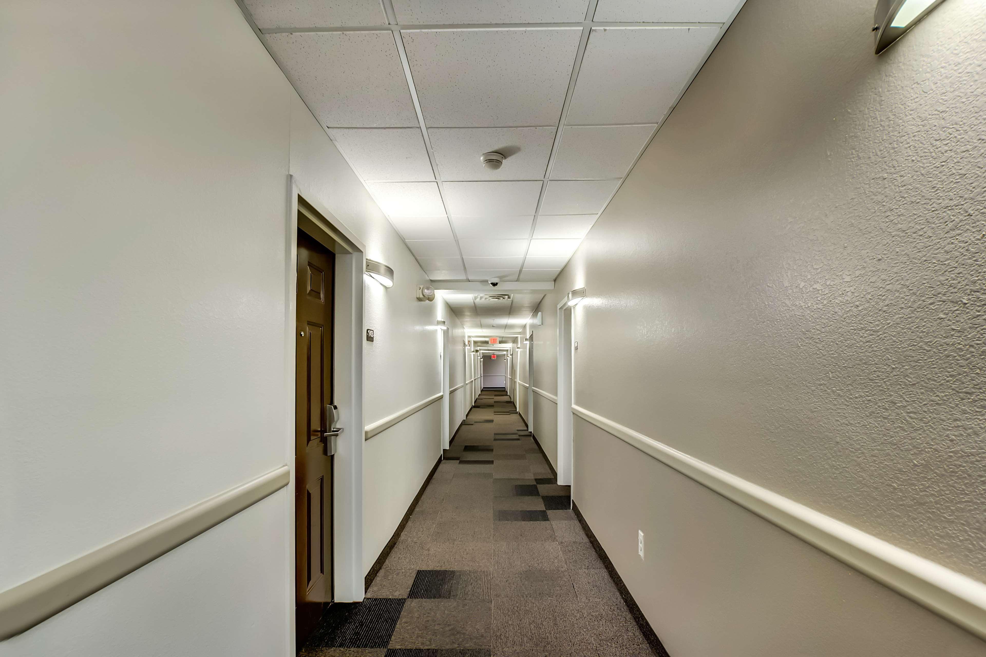 Varios Studio 6 East Brunswick, NJ - NYC Area